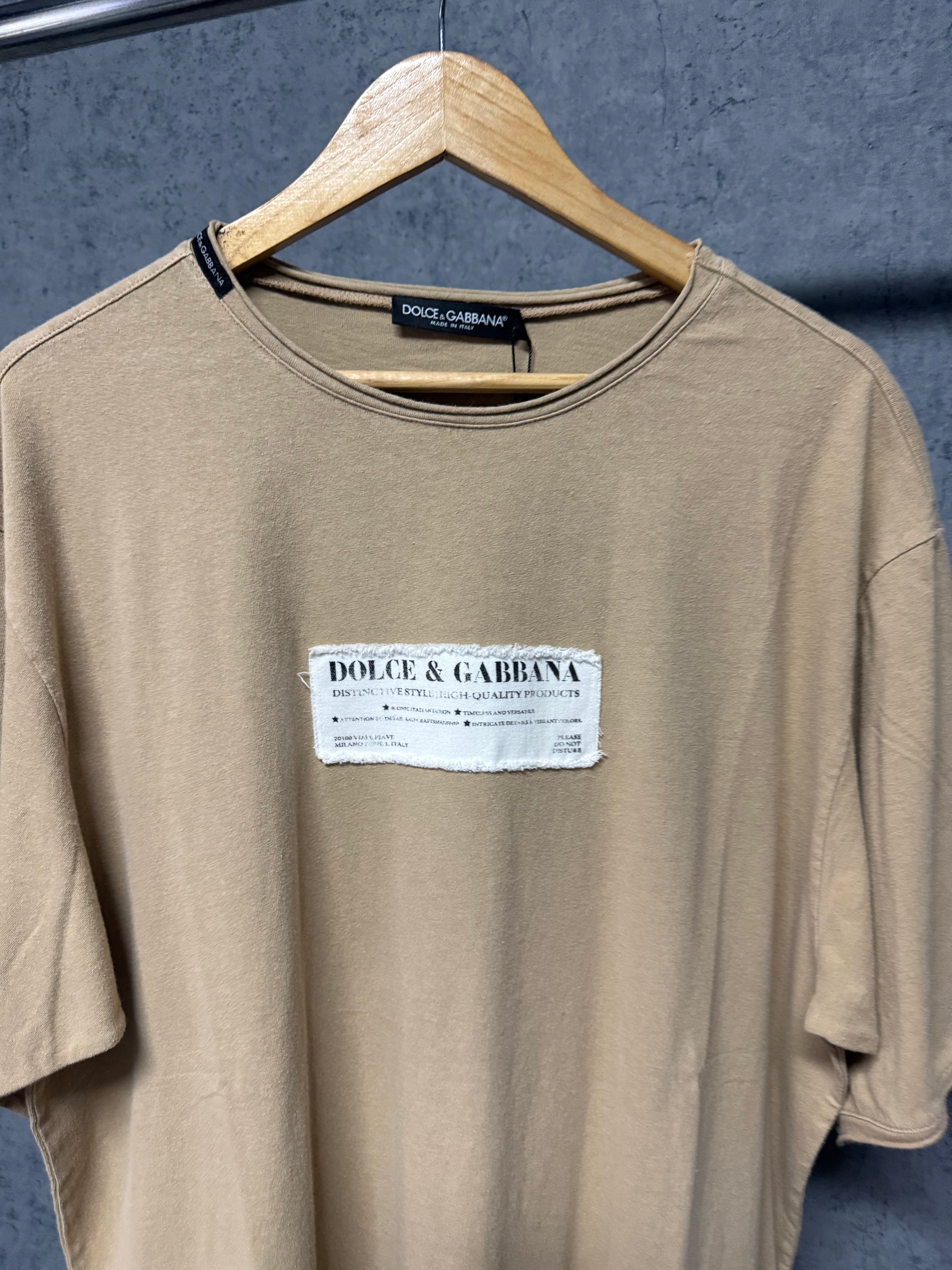 Tricou DG