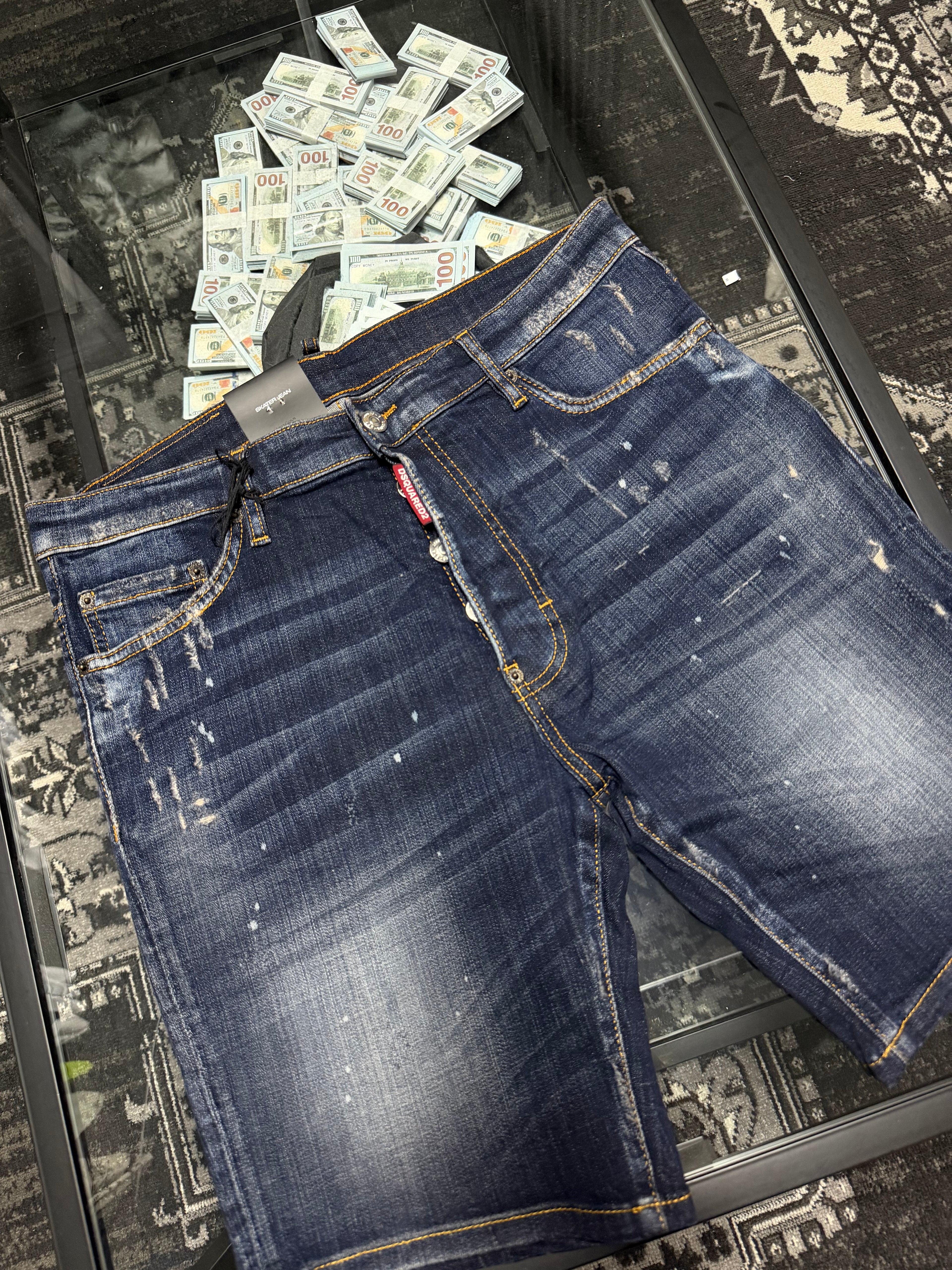 Blugi scurti Dsq2