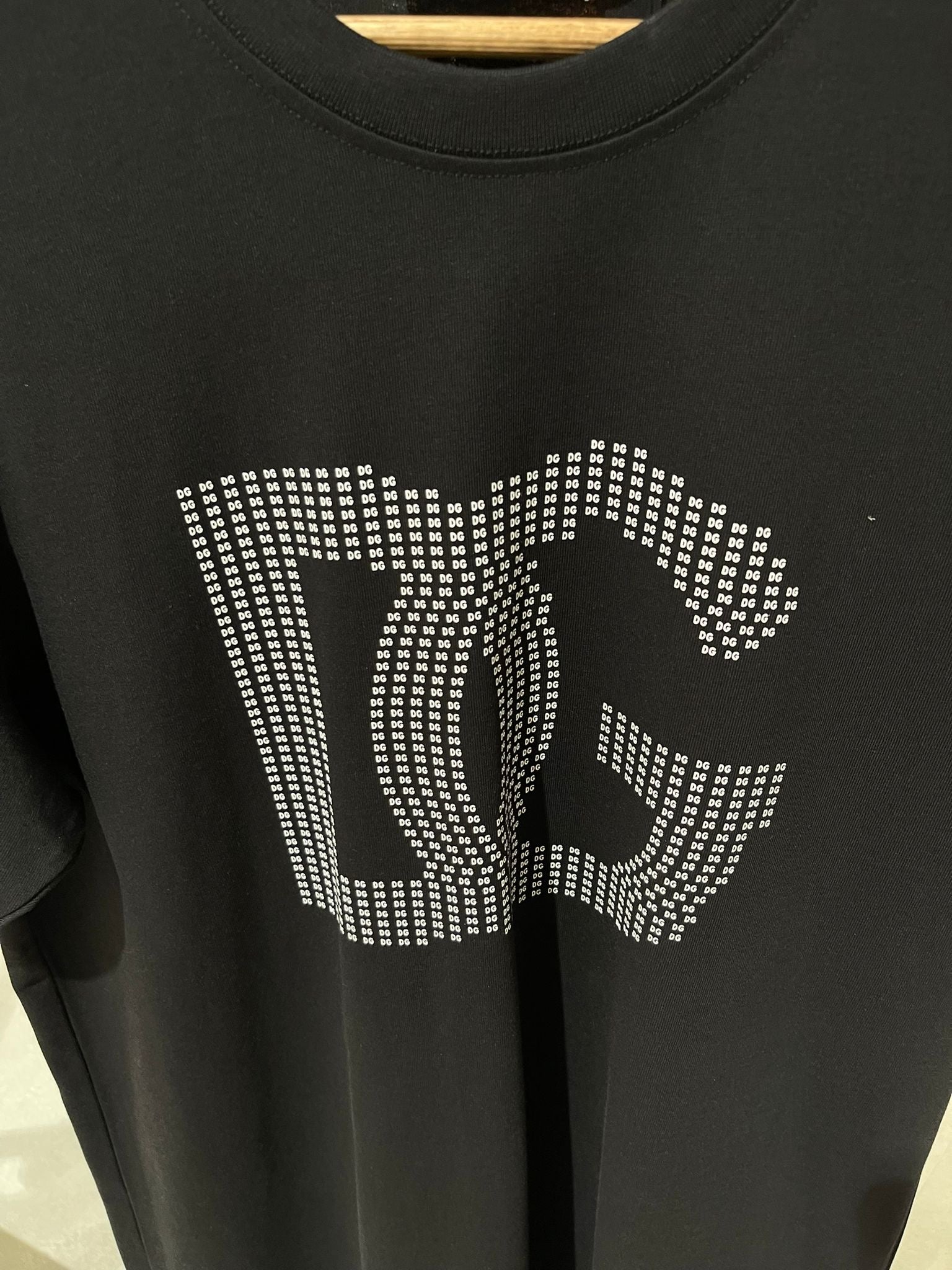 Tricou DG