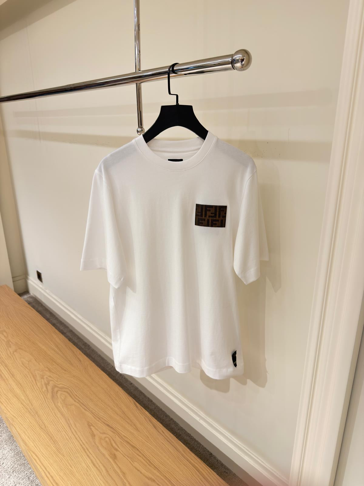 Tricou F€ndi