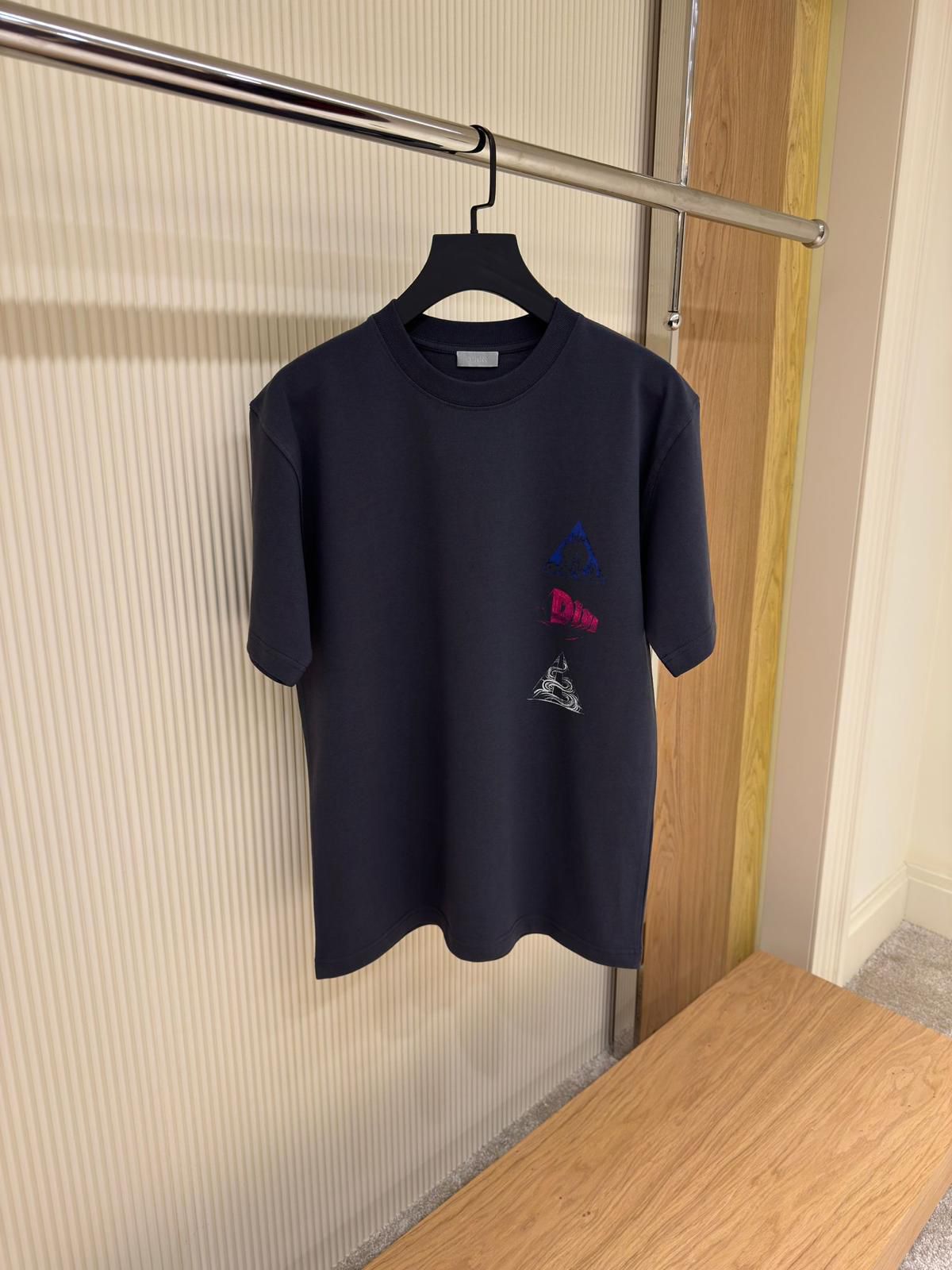 Tricou D!or