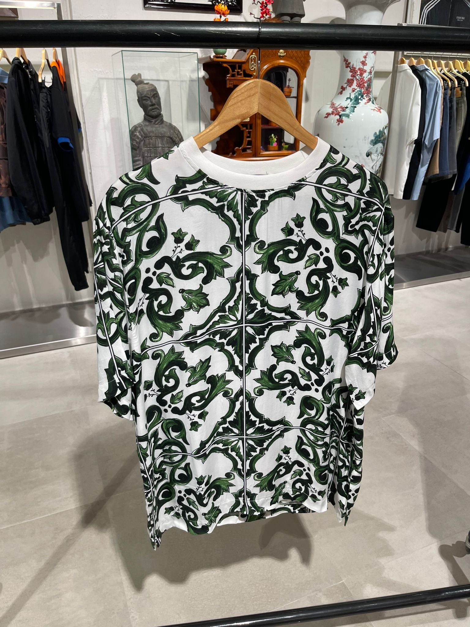 Tricou DG