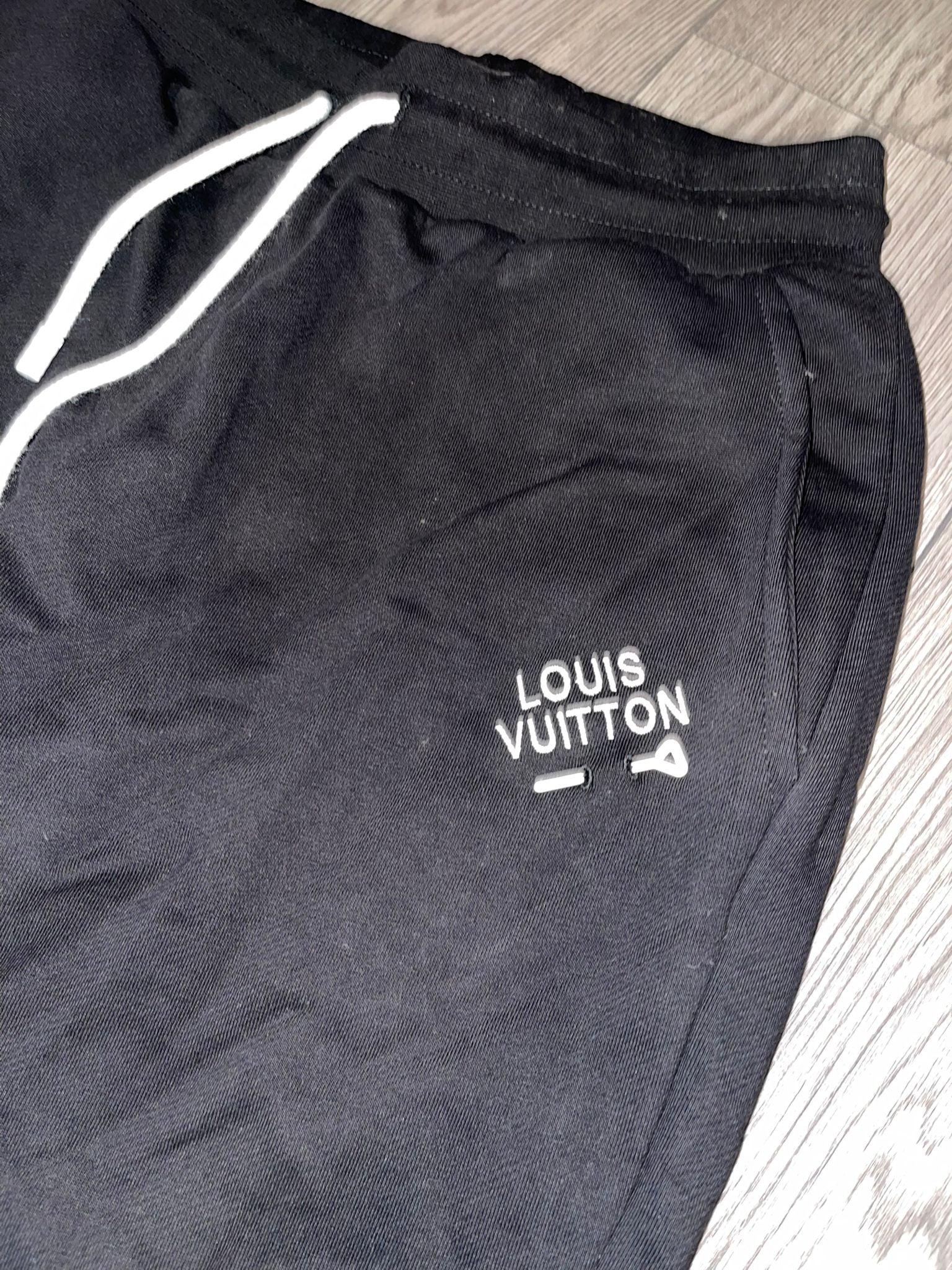 Pantaloni de trening Lv