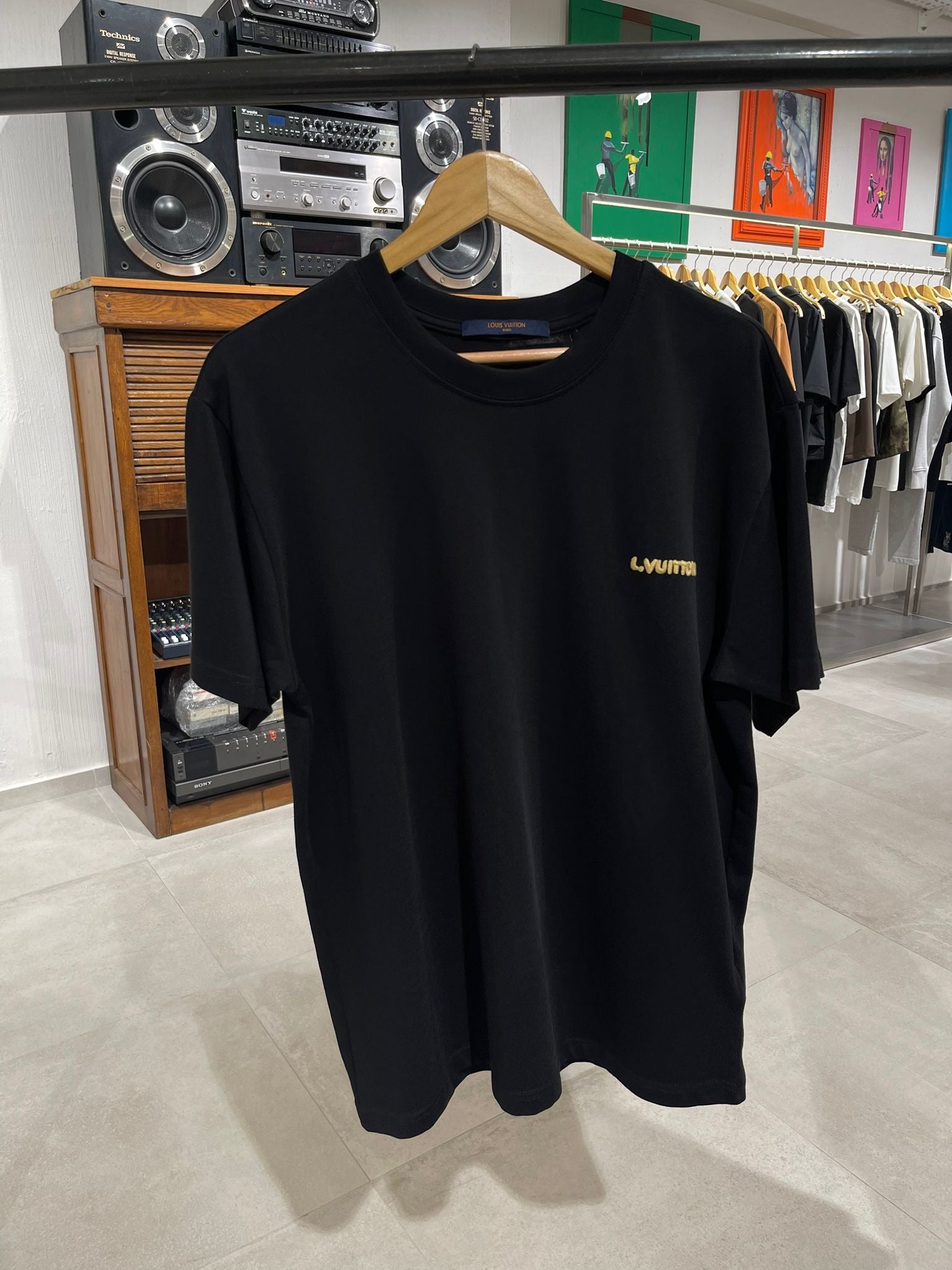 Tricou Lv