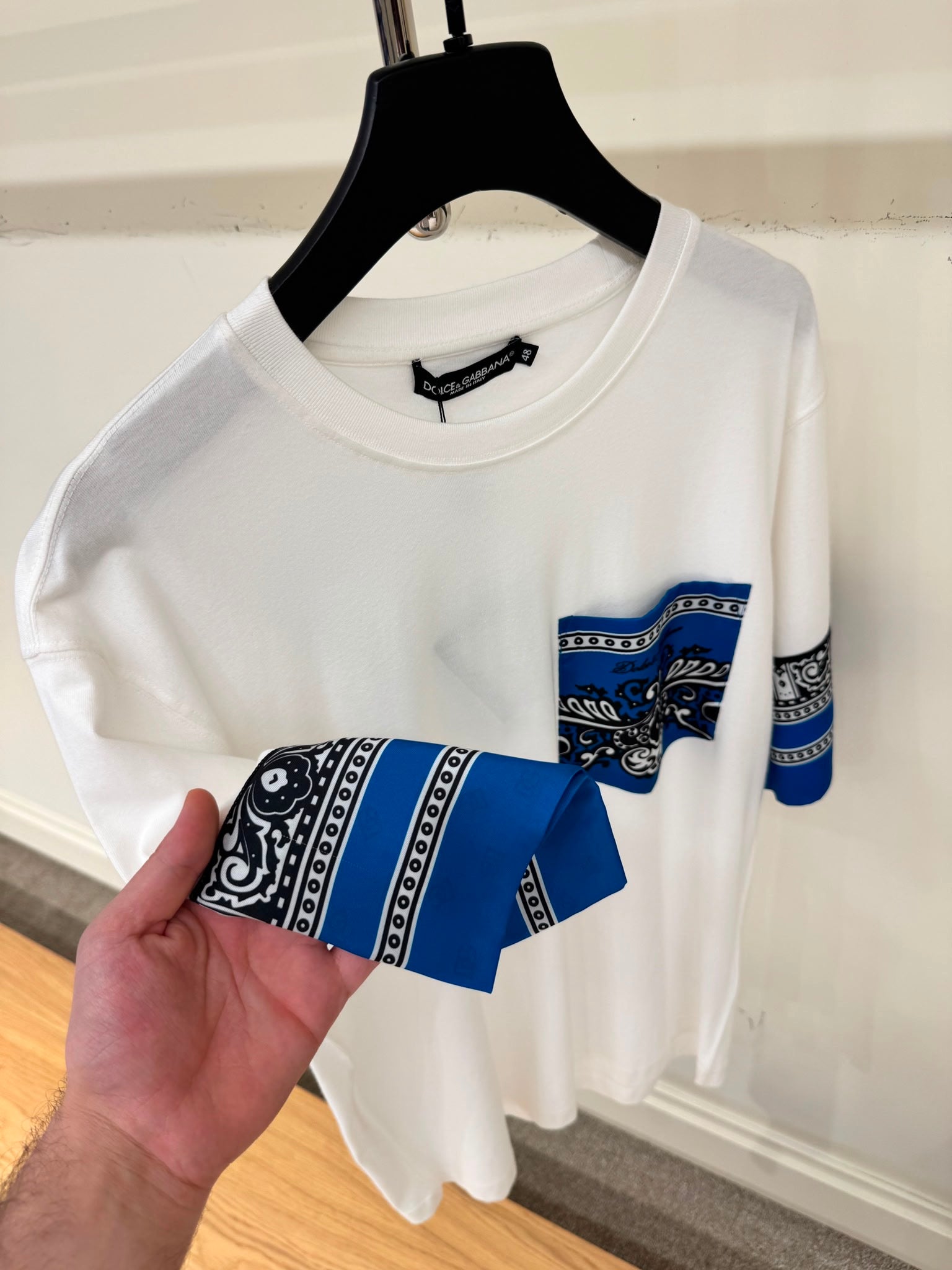 Tricou DG
