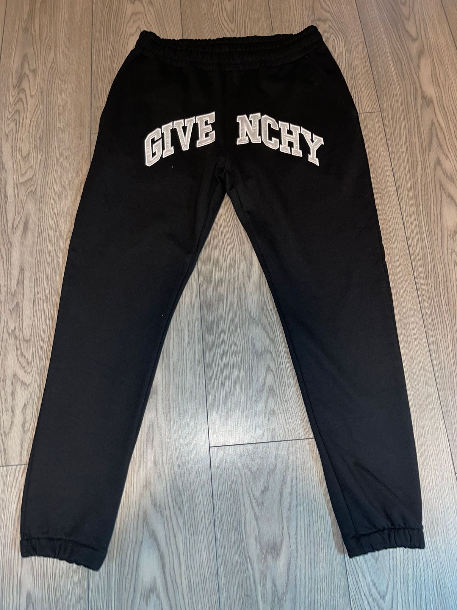 Pantaloni de trening Giv€nchy