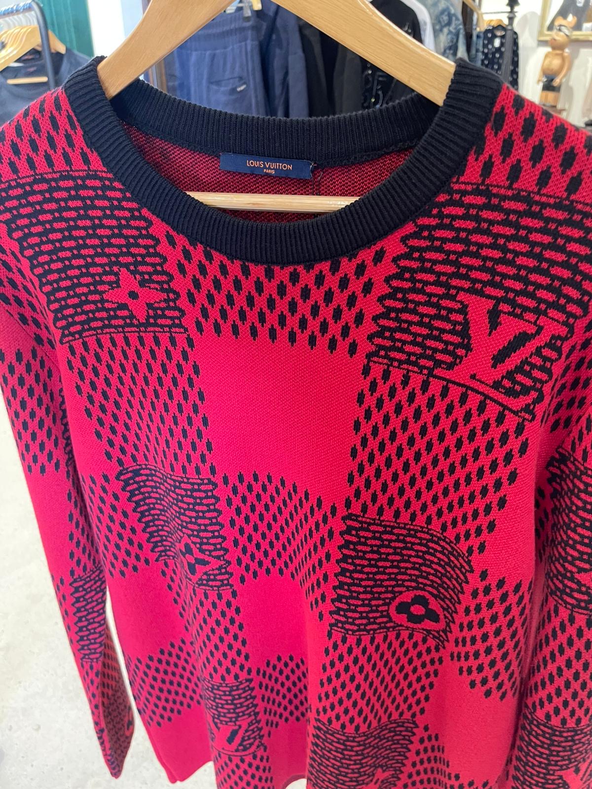 Pulover LV