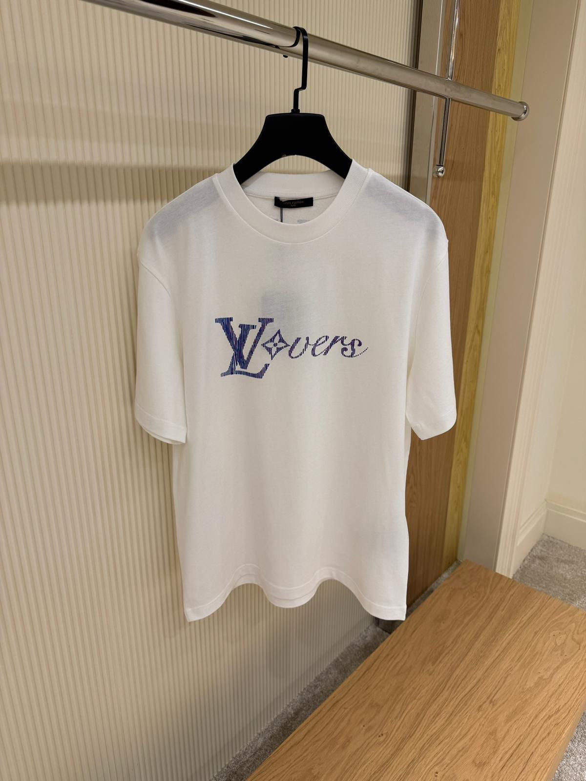 Tricou Lv