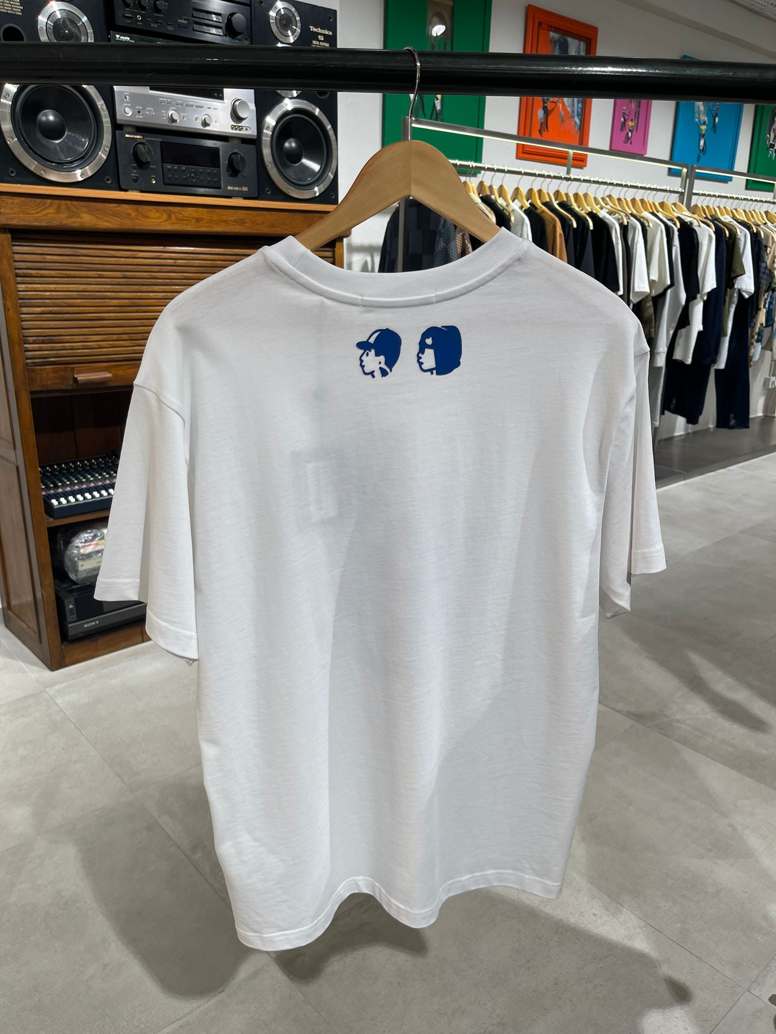 Tricou Lv