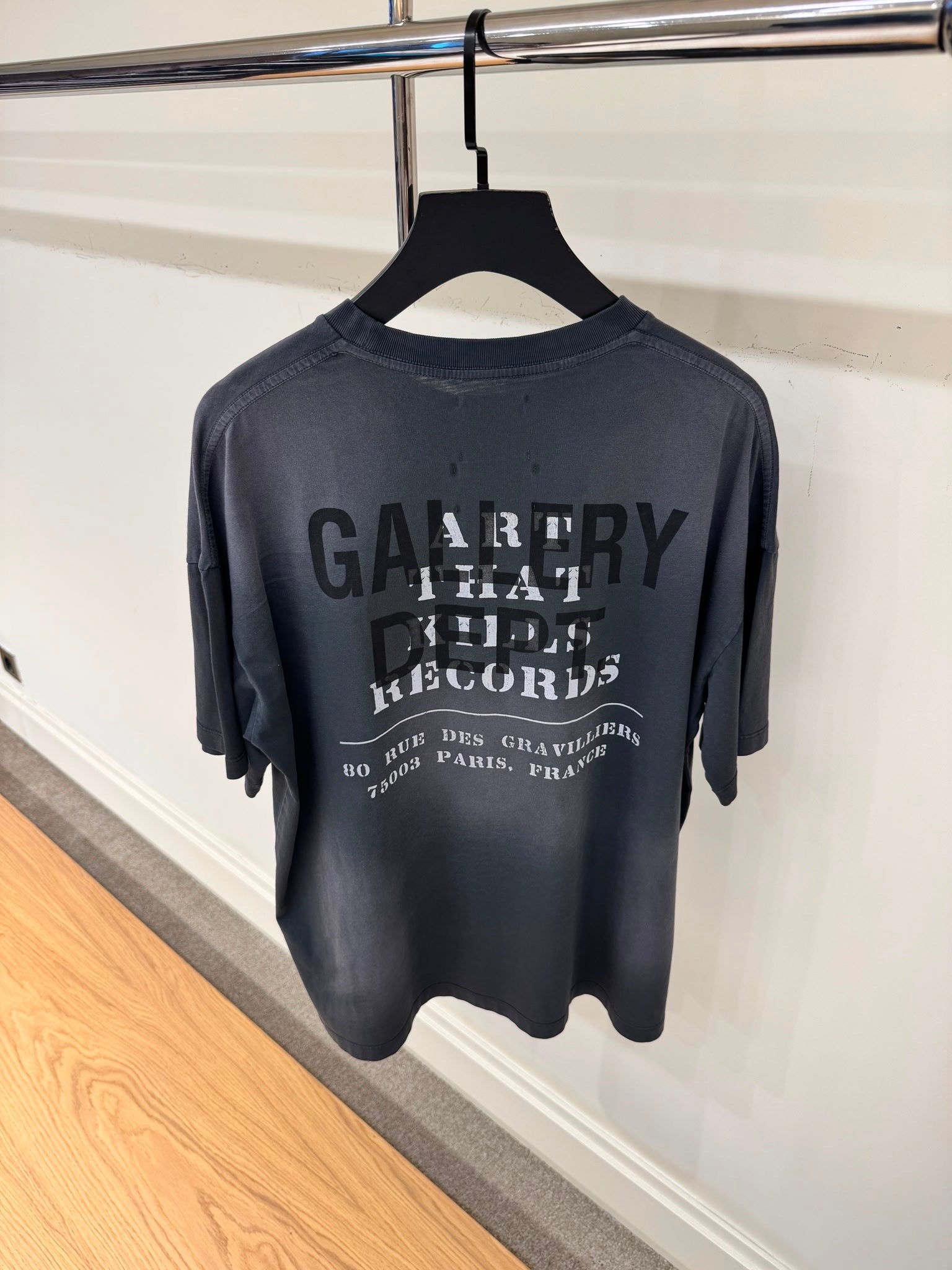 Tricou Gallery D