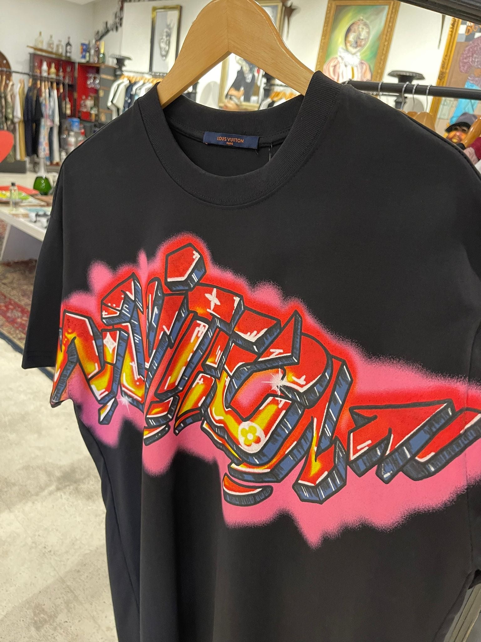Tricou Lv