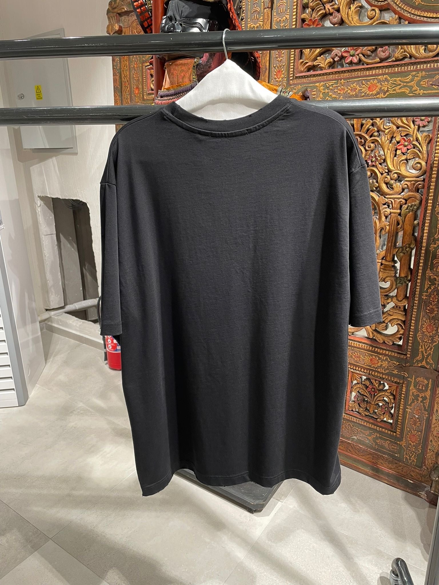 Tricou Acne
