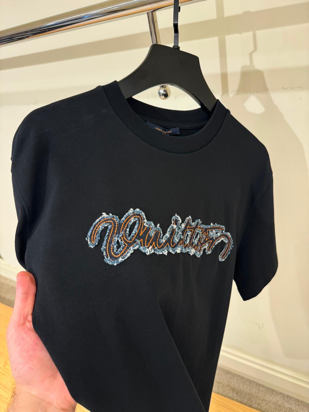 Tricou Lv