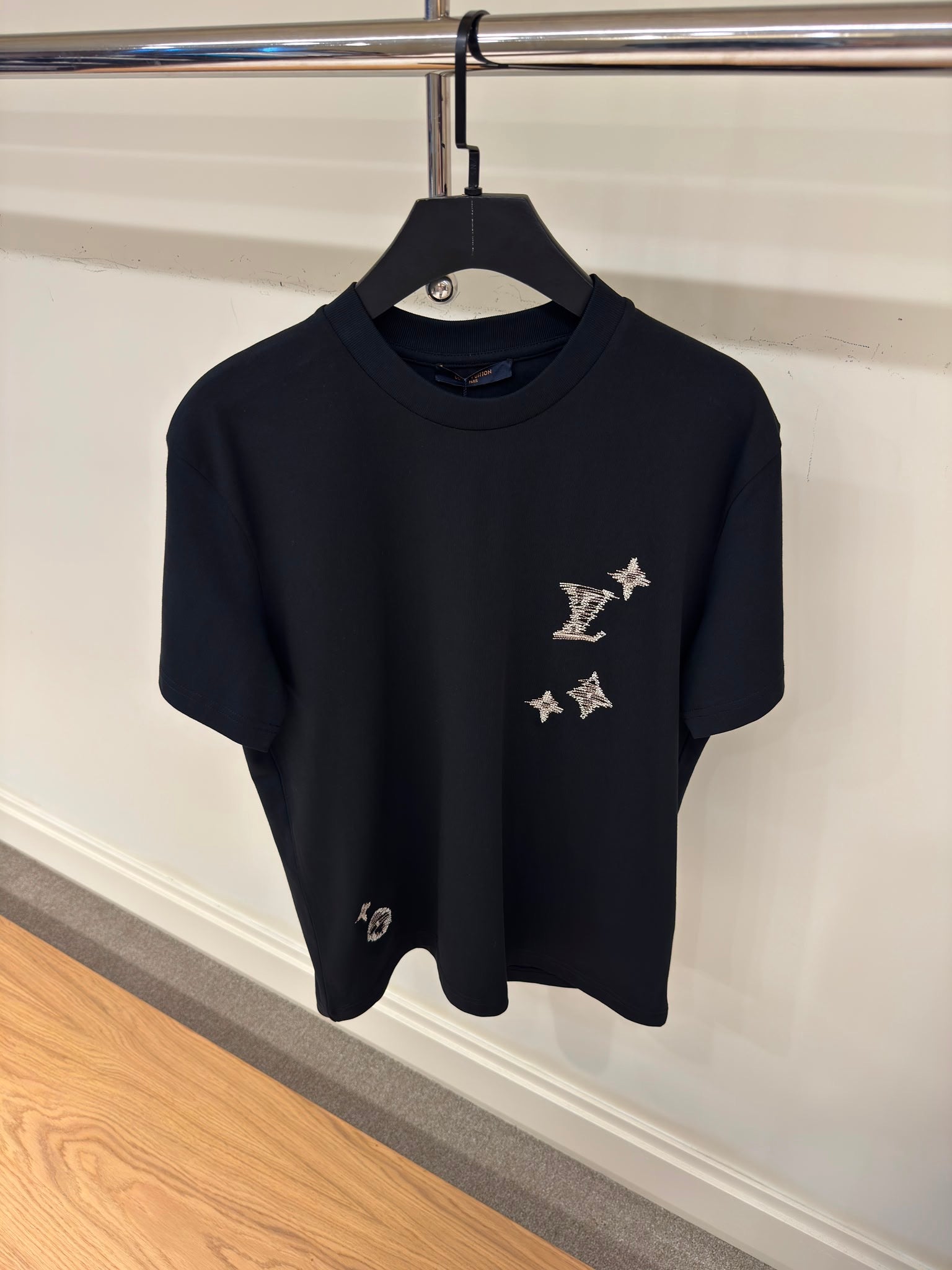 Tricou Lv