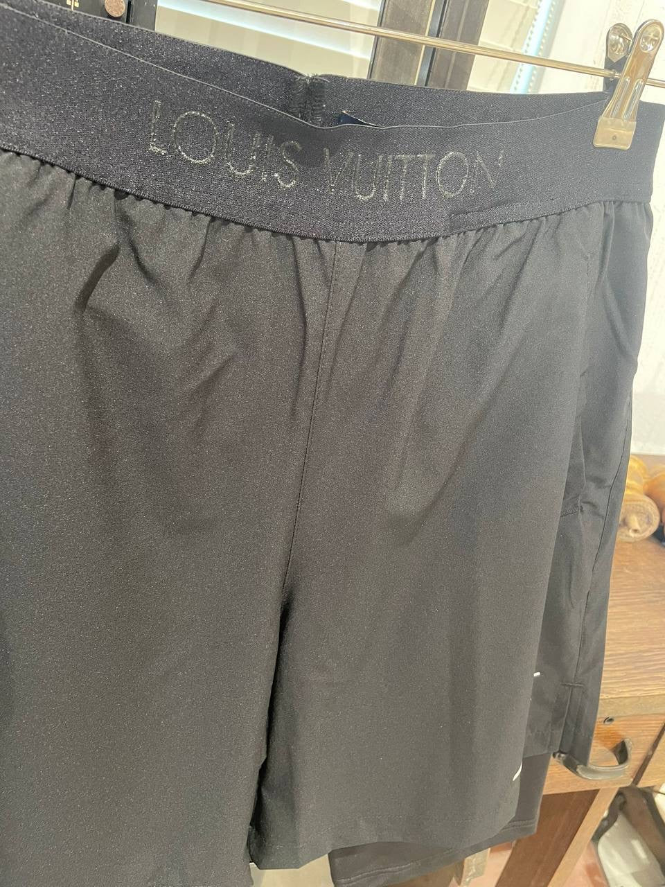Pantaloni scurti Lv