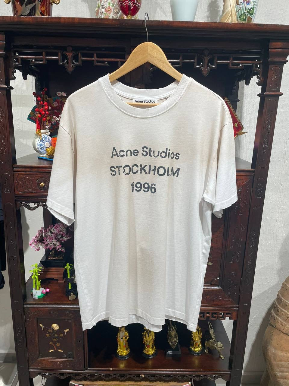 Tricou Acne