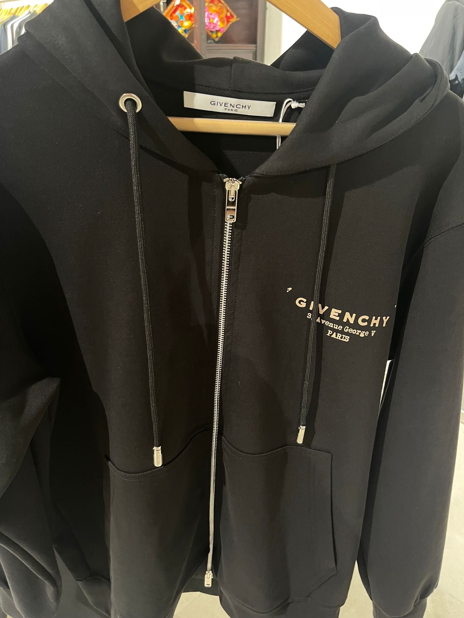 Trening Giv€nchy