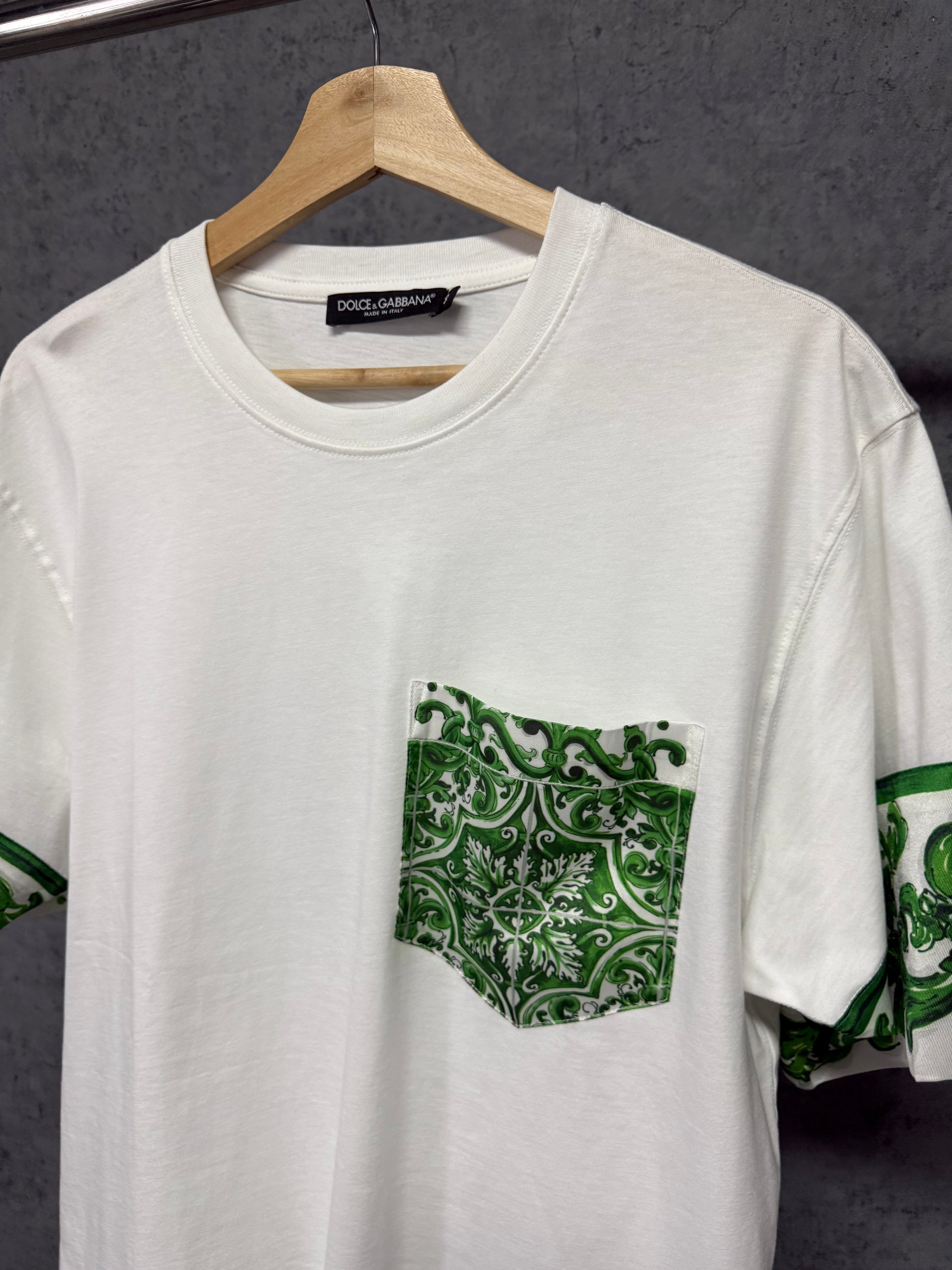 Tricou DG