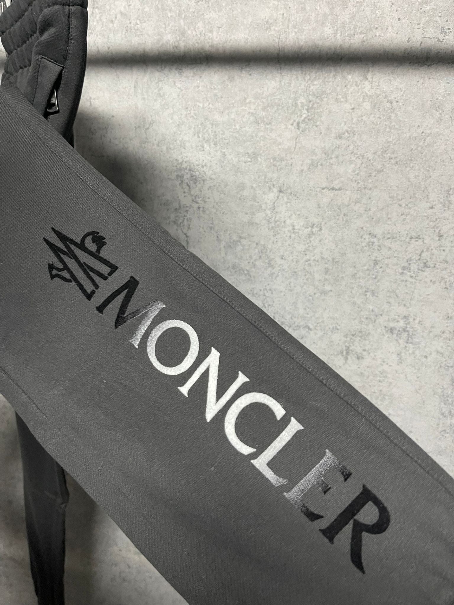 Pantaloni trening Moncl€r