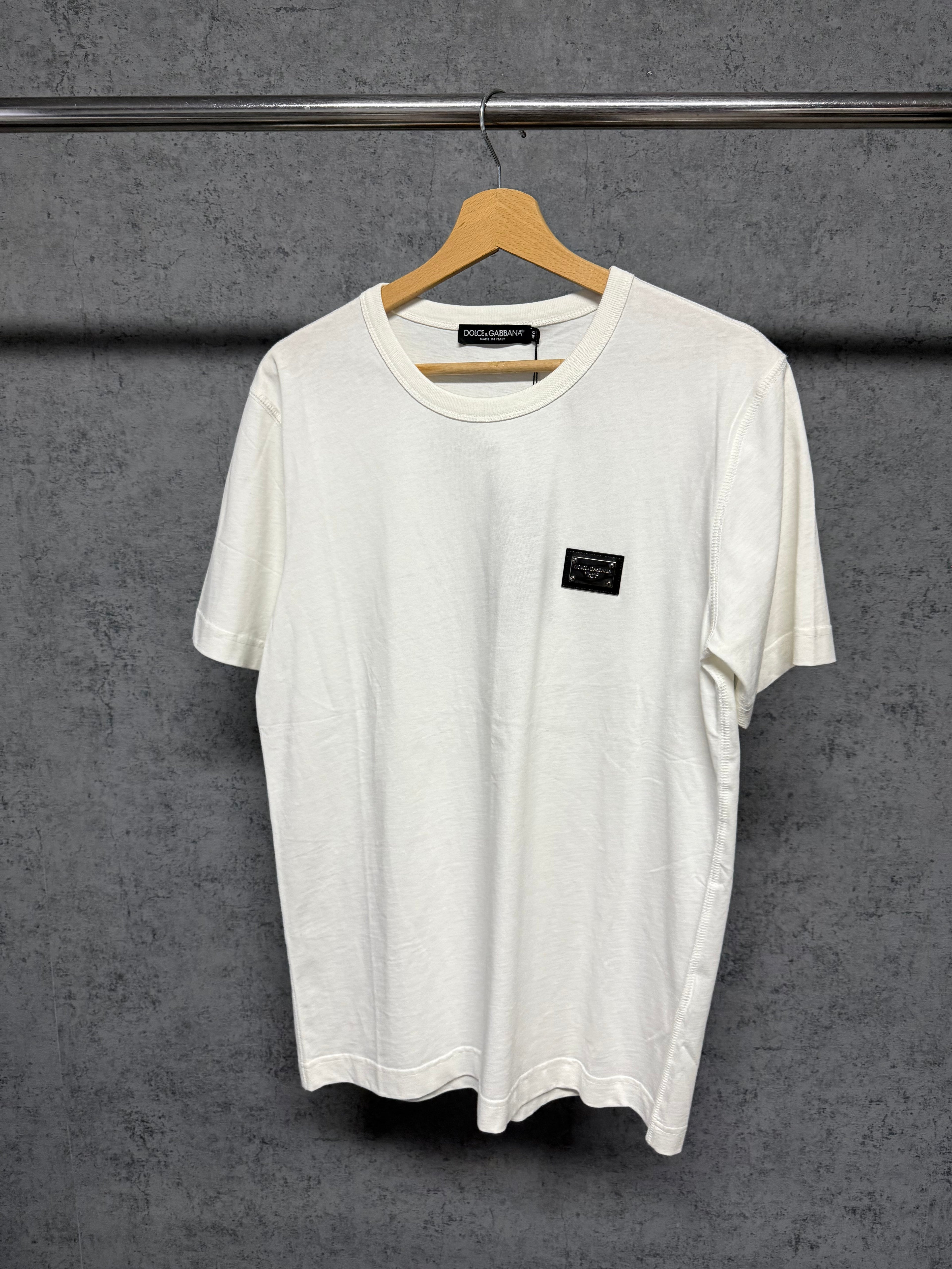 Tricou DG