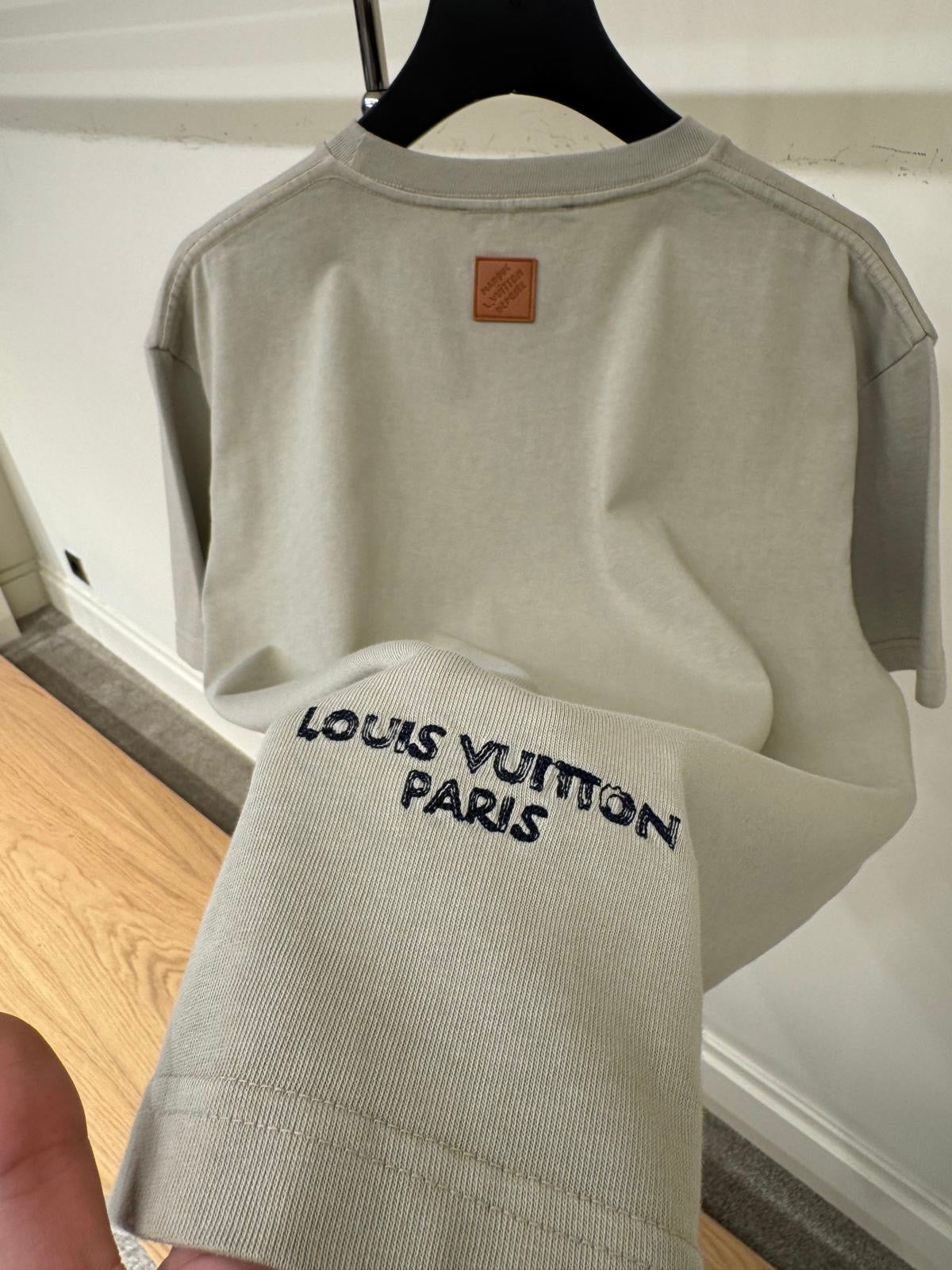 Tricou Lv