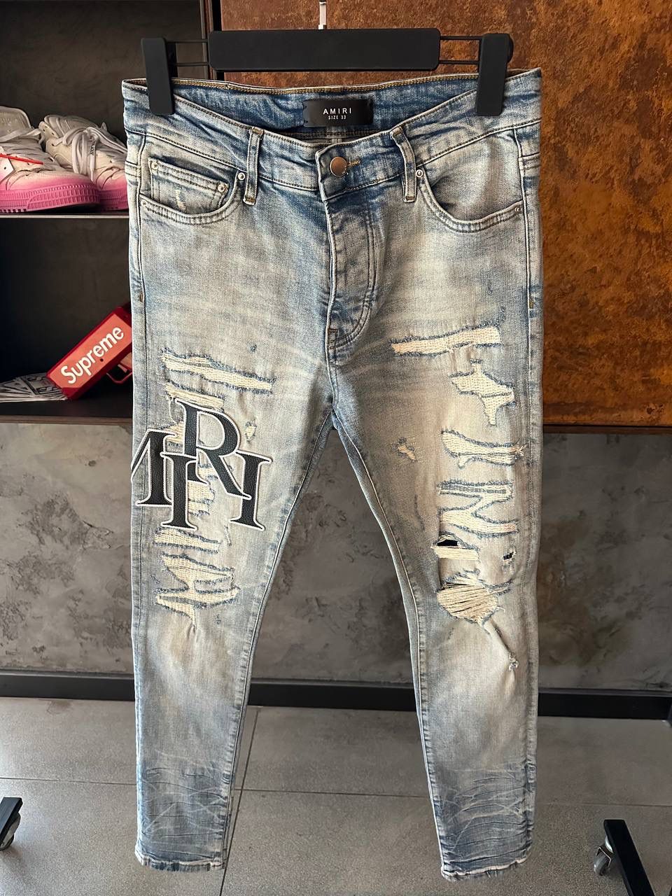 Blugi Am!ri