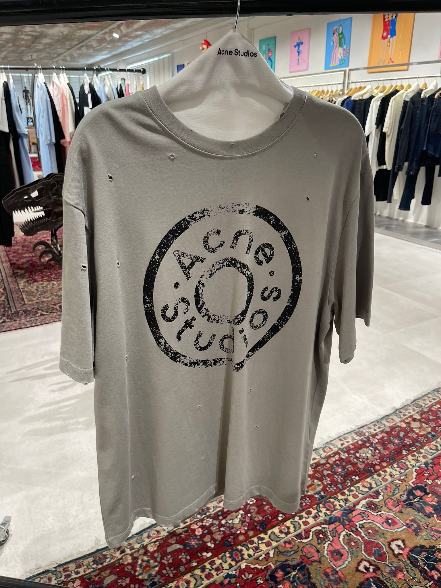 Tricou Acne