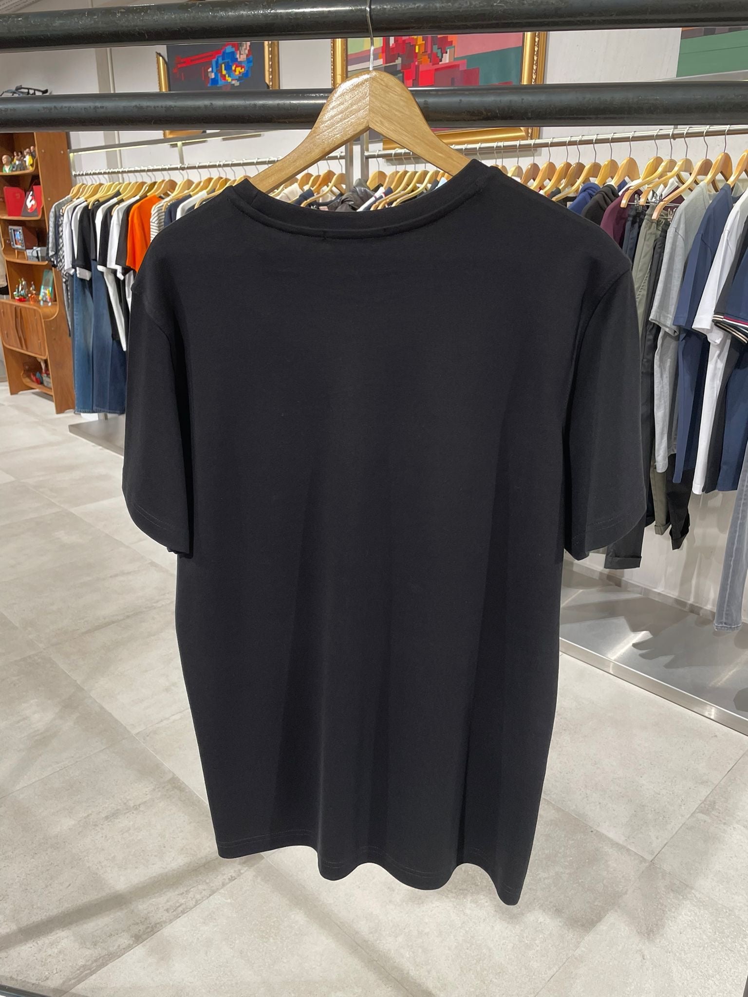 Tricou DG
