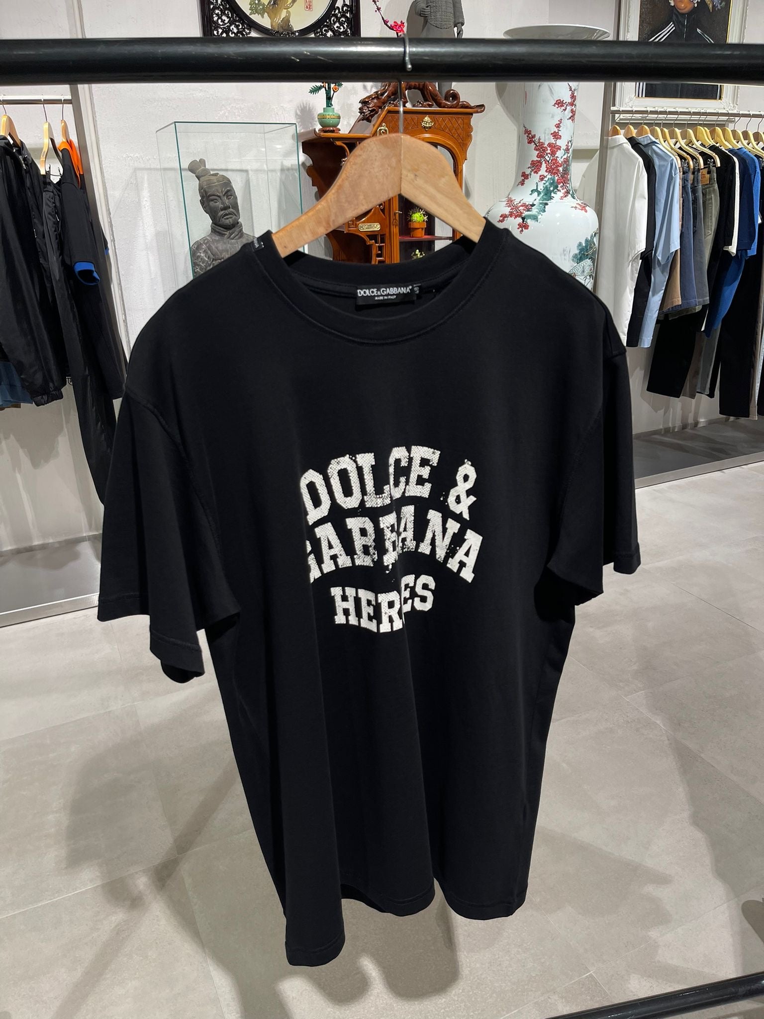 Tricou DG