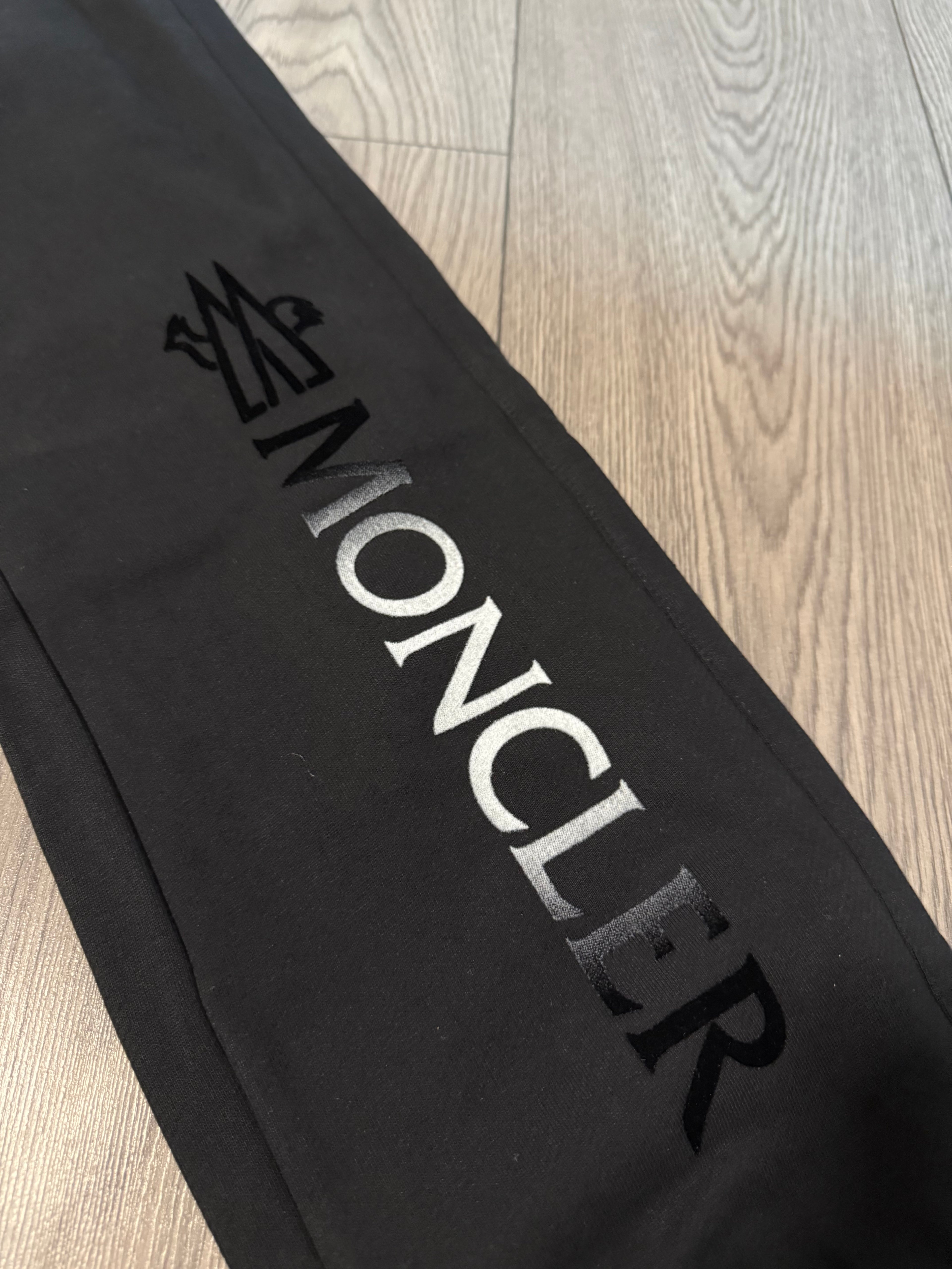 Pantaloni trening Moncl€r