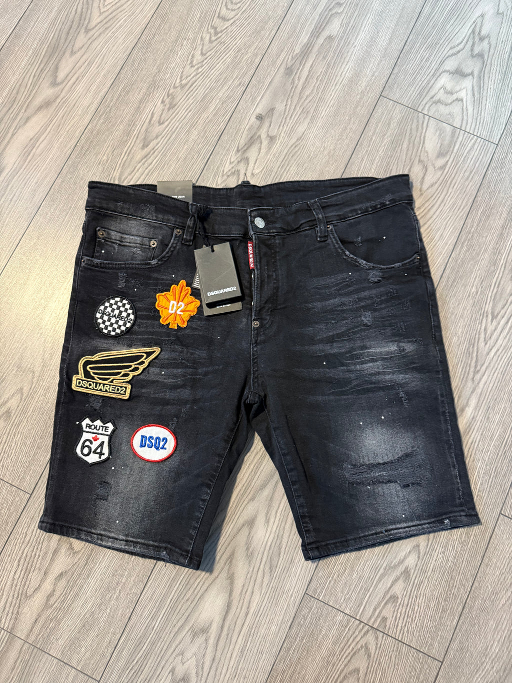 Blugi scurti Dsq2