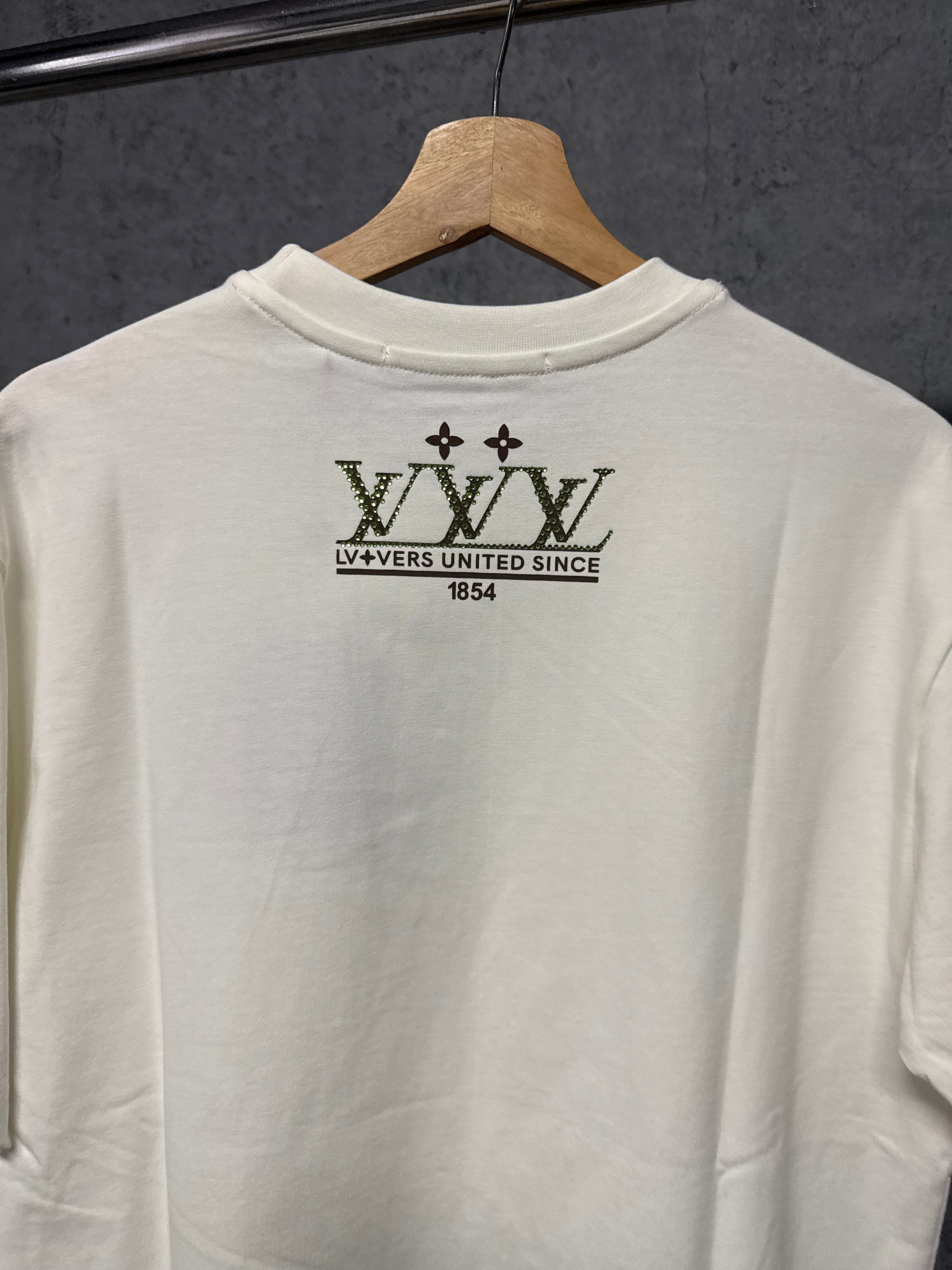 Tricou Lv