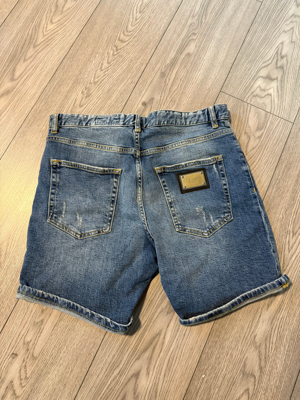 Blugi scurti DG