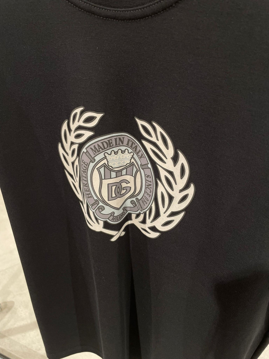 Tricou DG