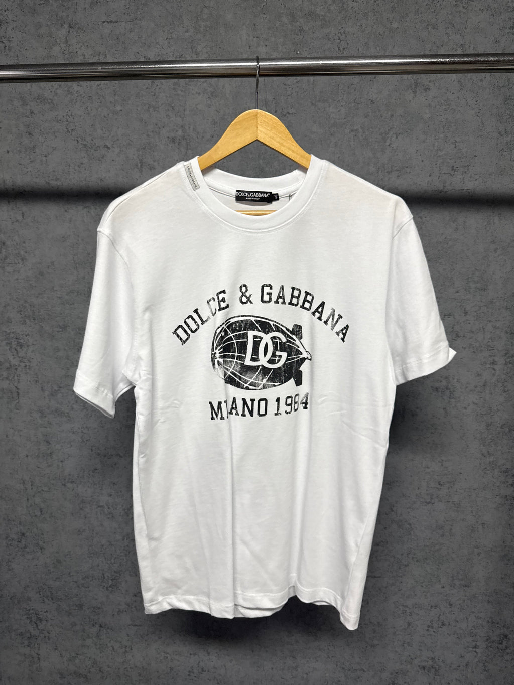 Tricou DG
