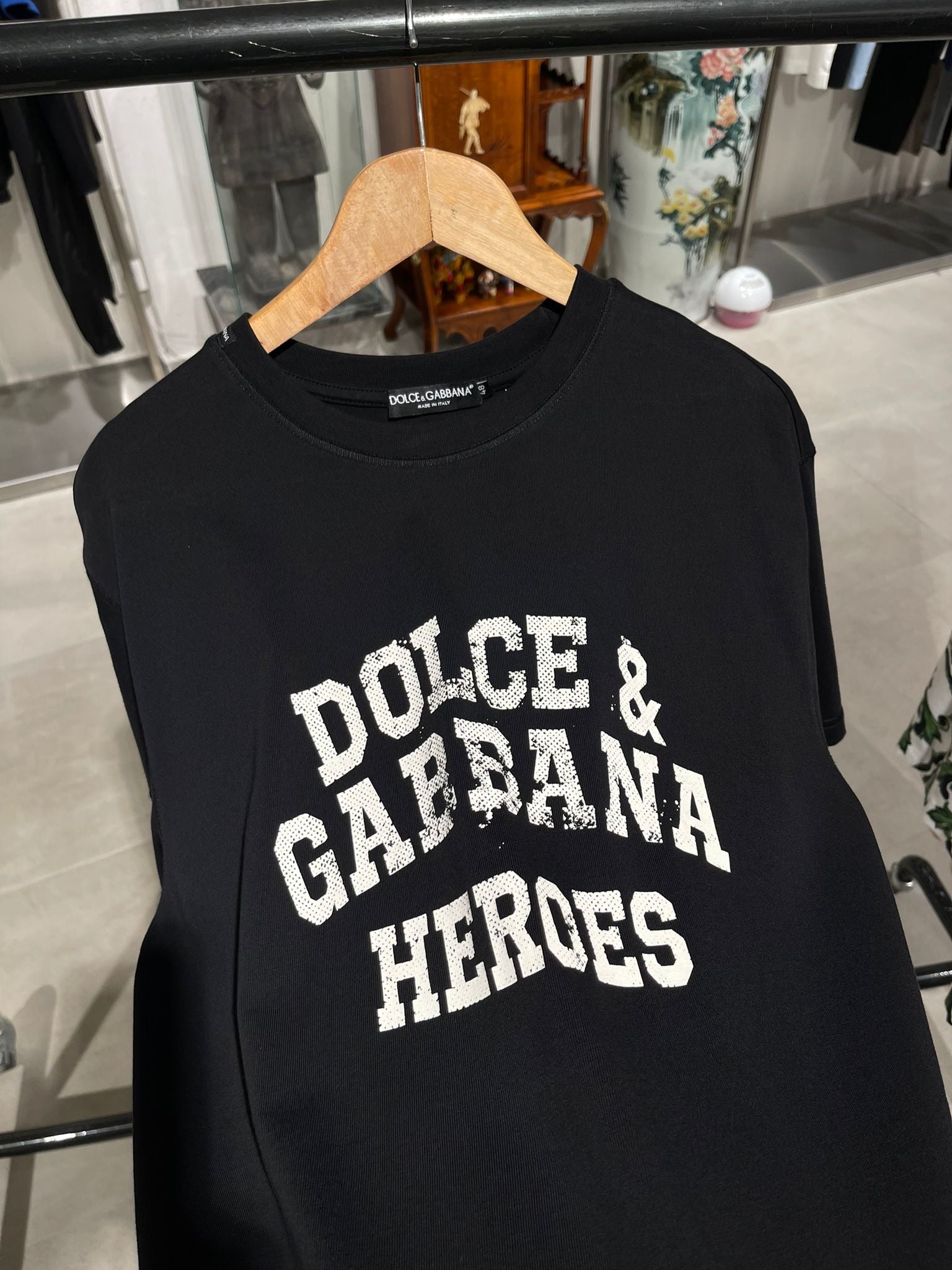 Tricou DG