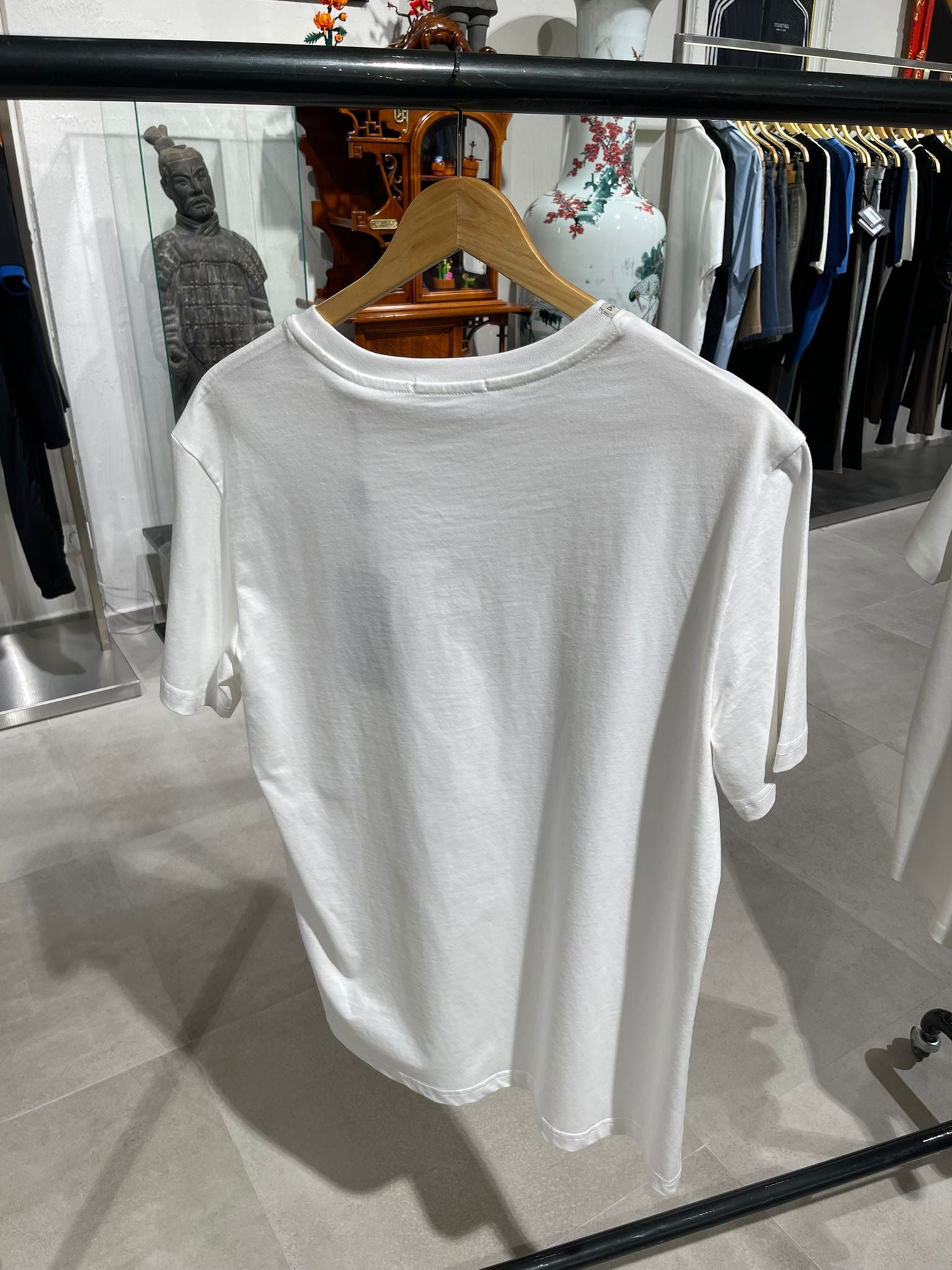 Tricou DG
