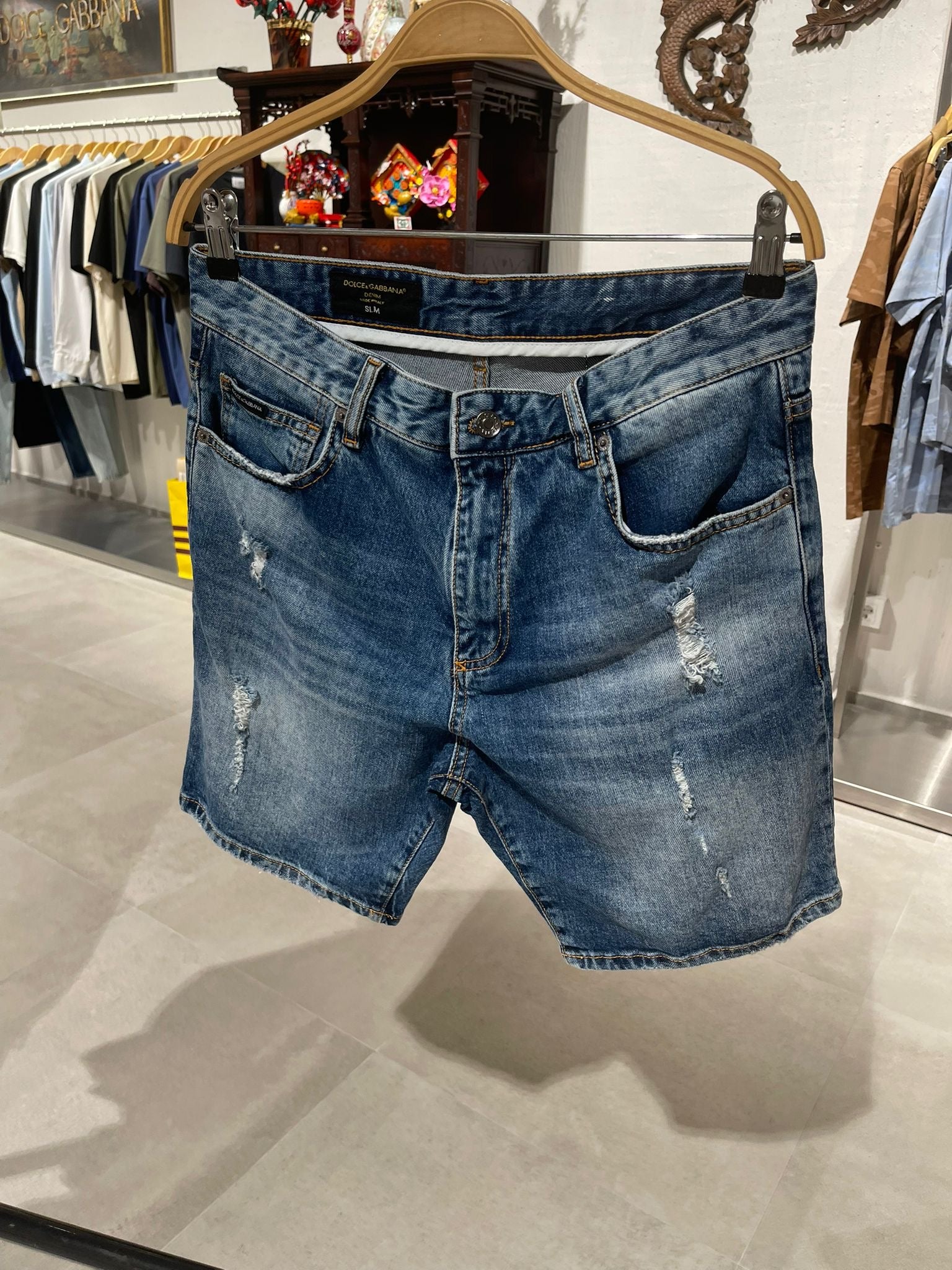 Blugi DG