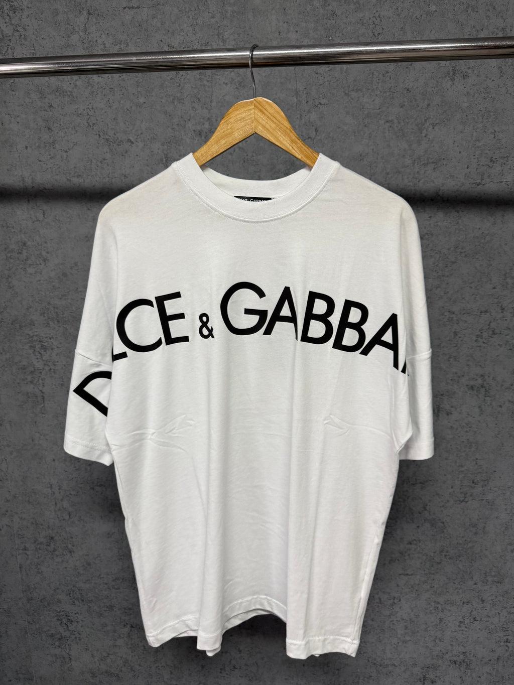 Tricou DG