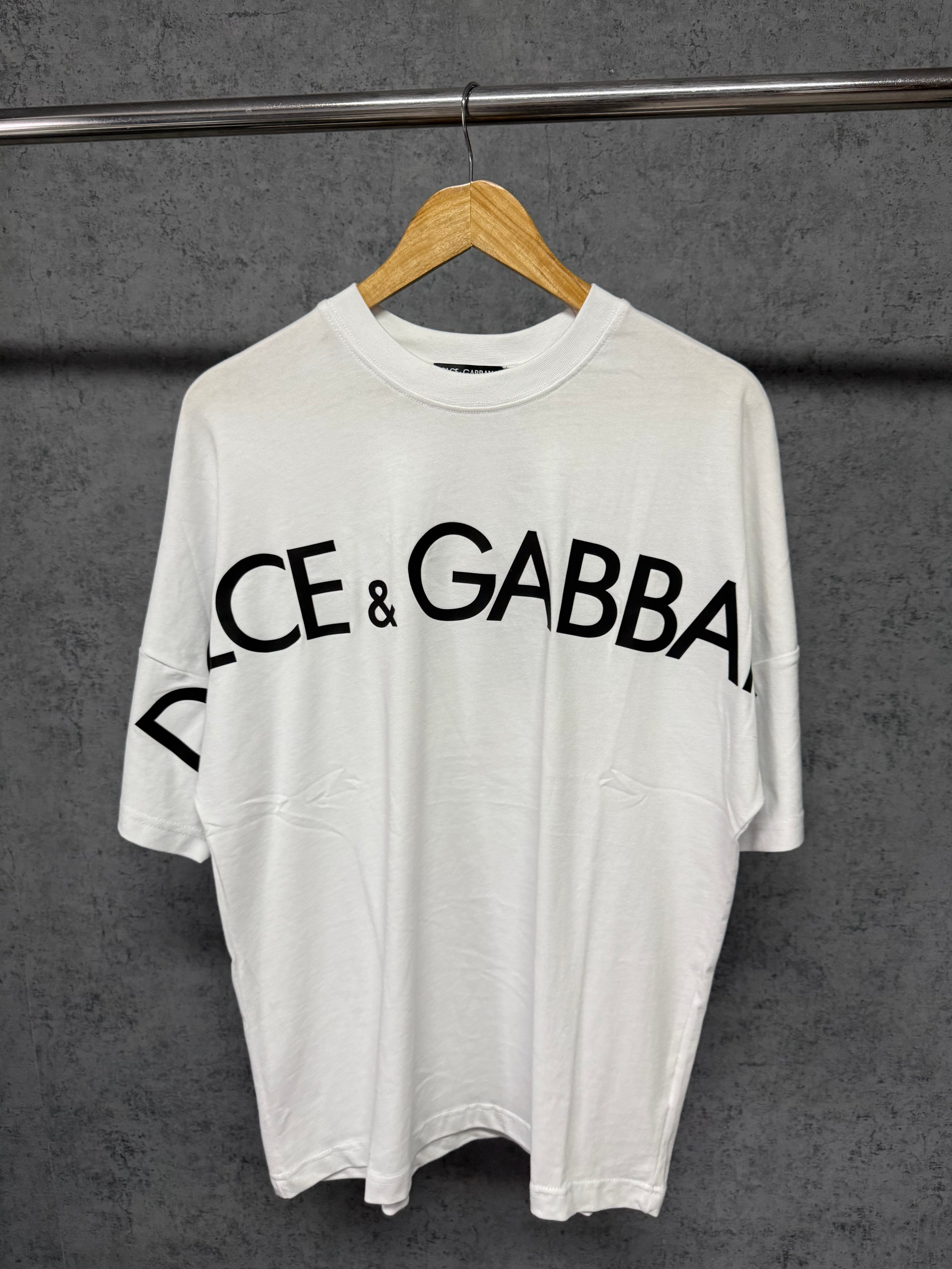 Tricou DG