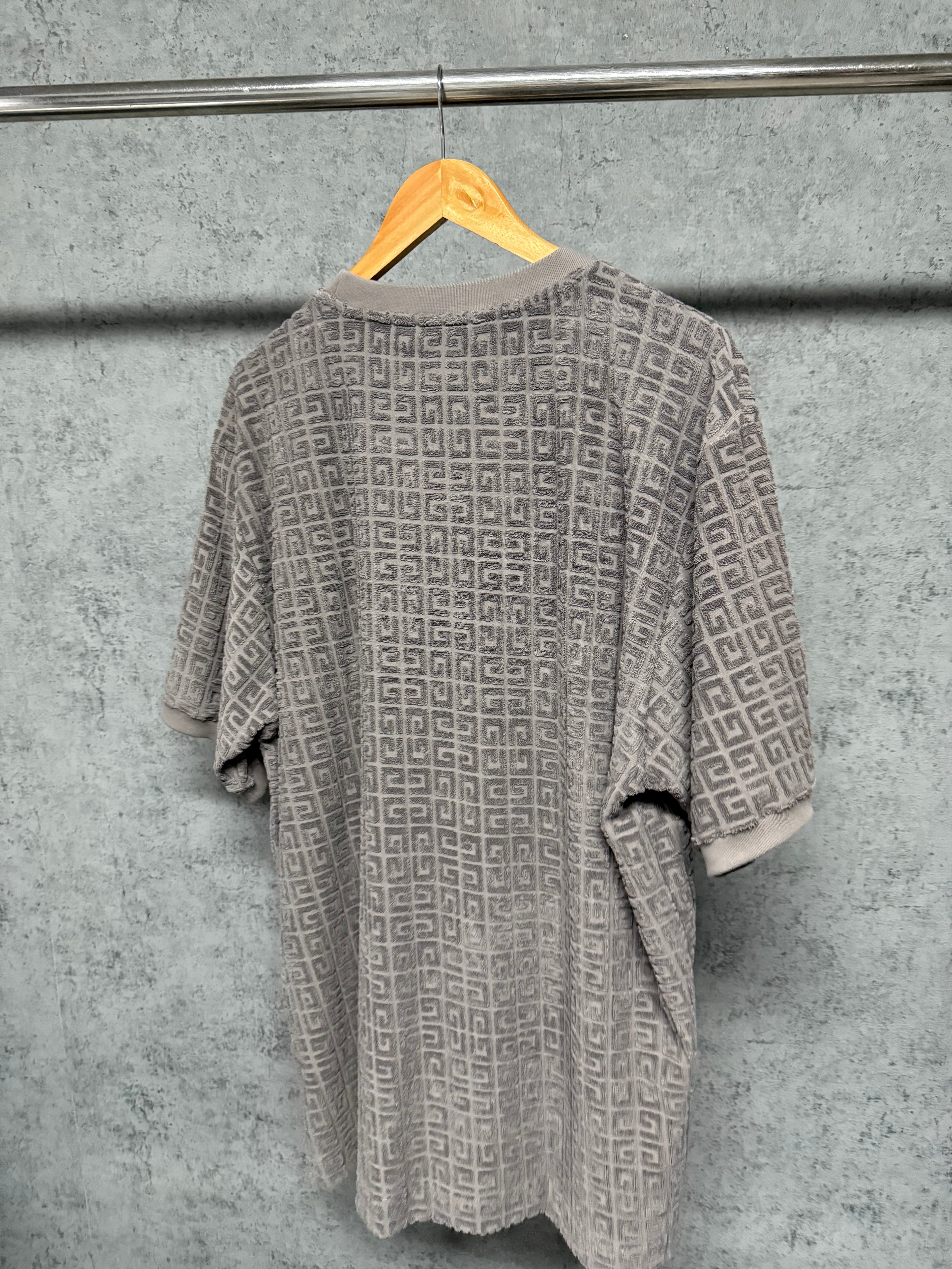 Tricou D!or