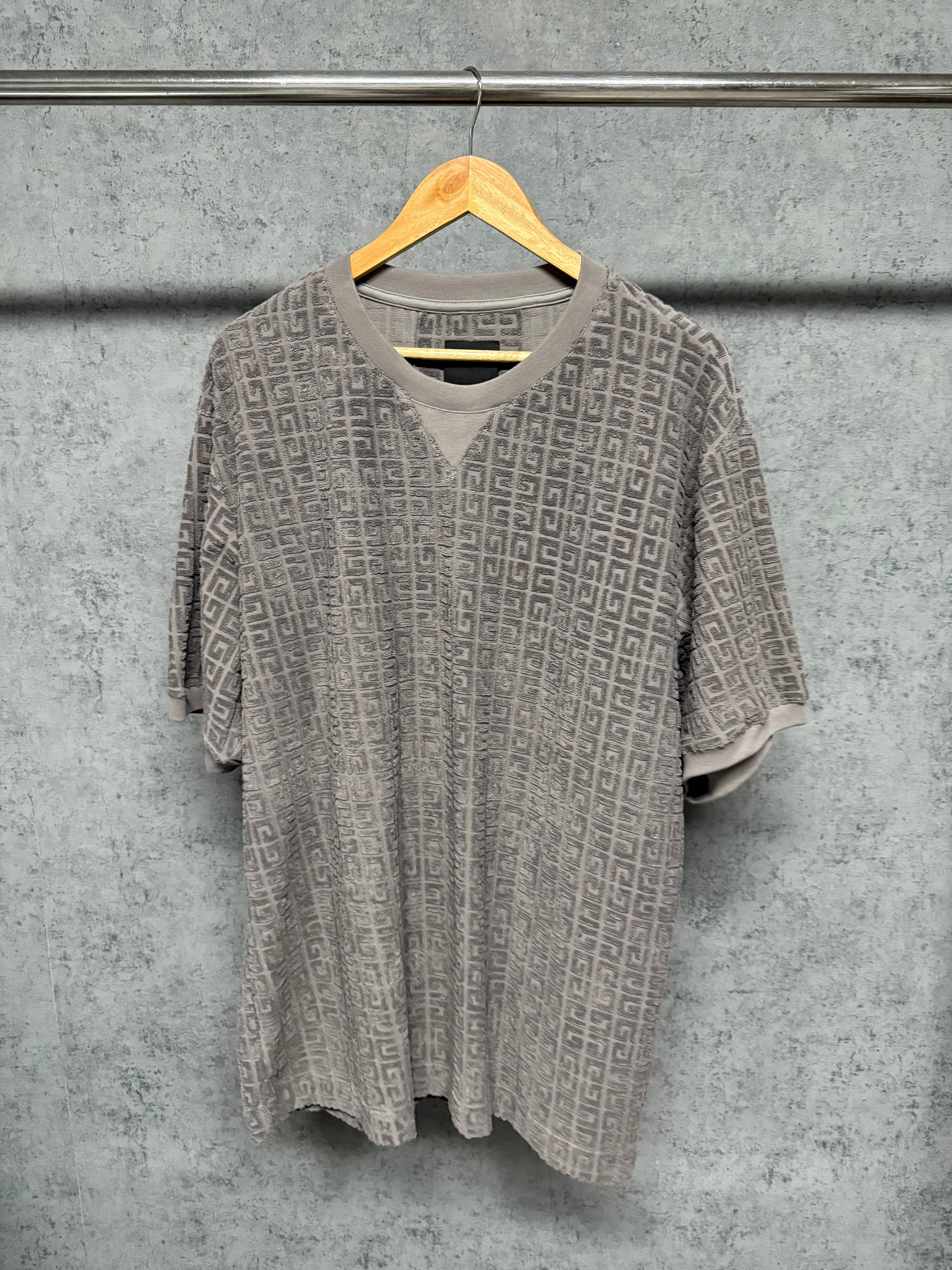 Tricou D!or