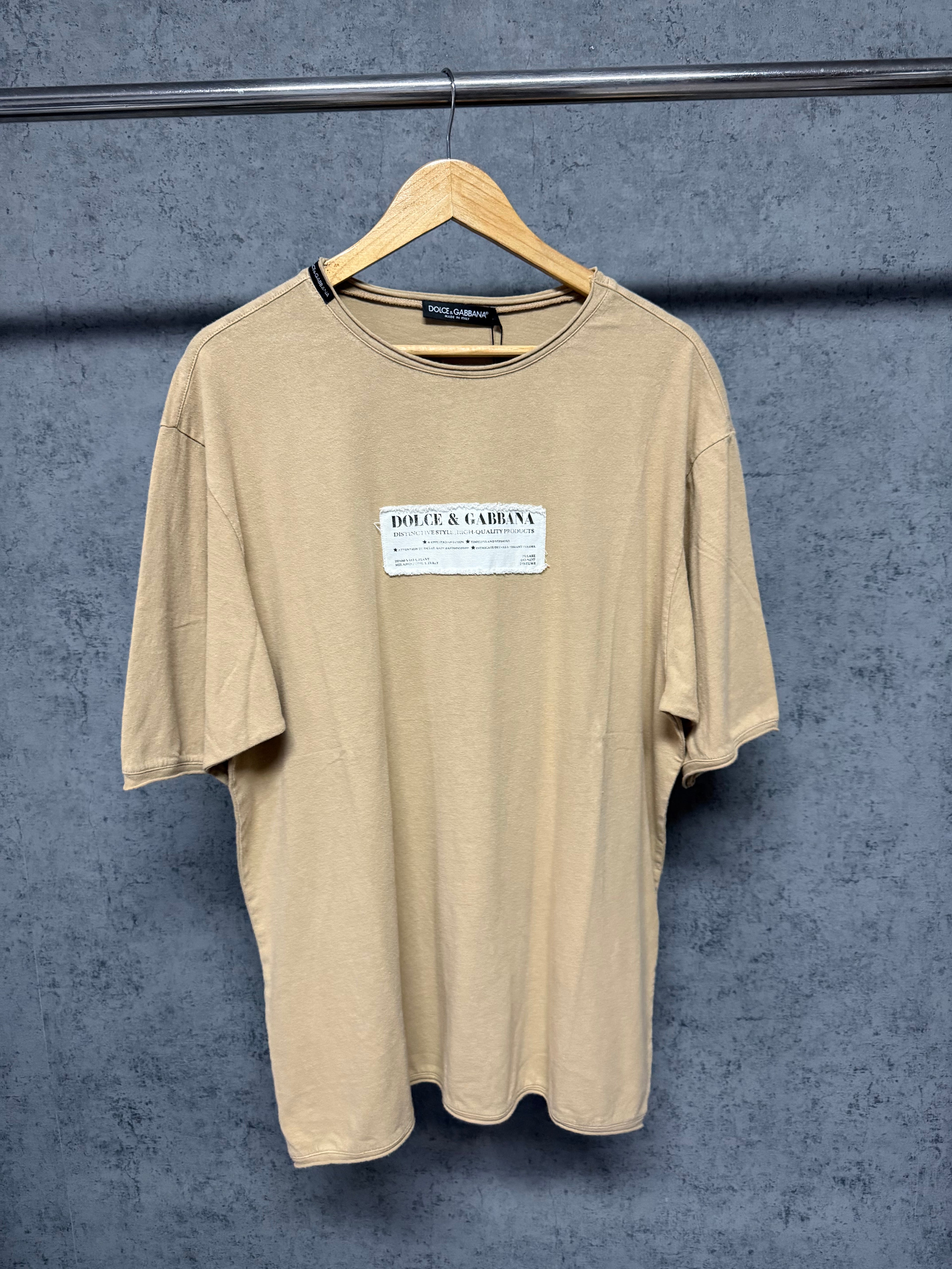 Tricou DG