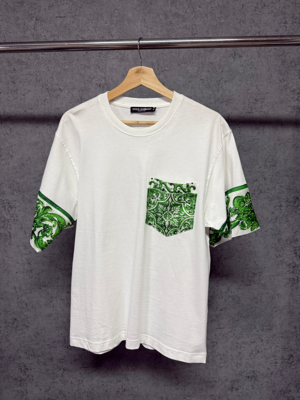Tricou DG