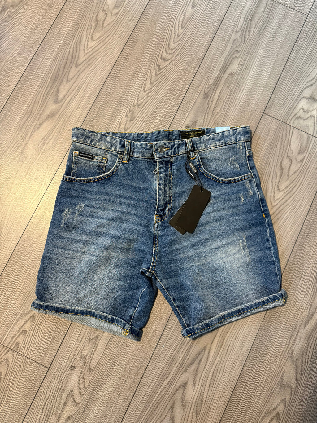 Blugi scurti DG