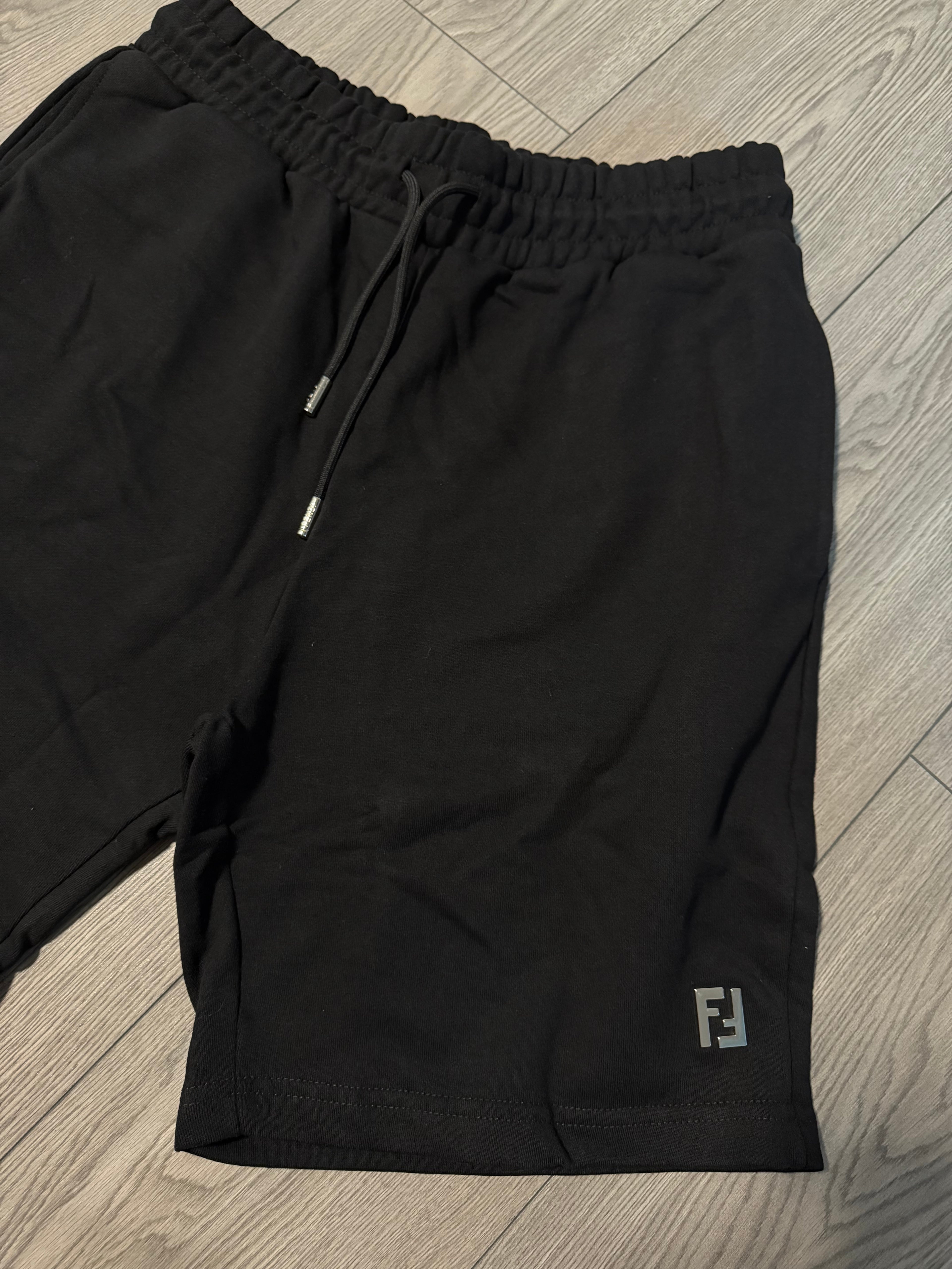 Pantaloni scurti Fend!