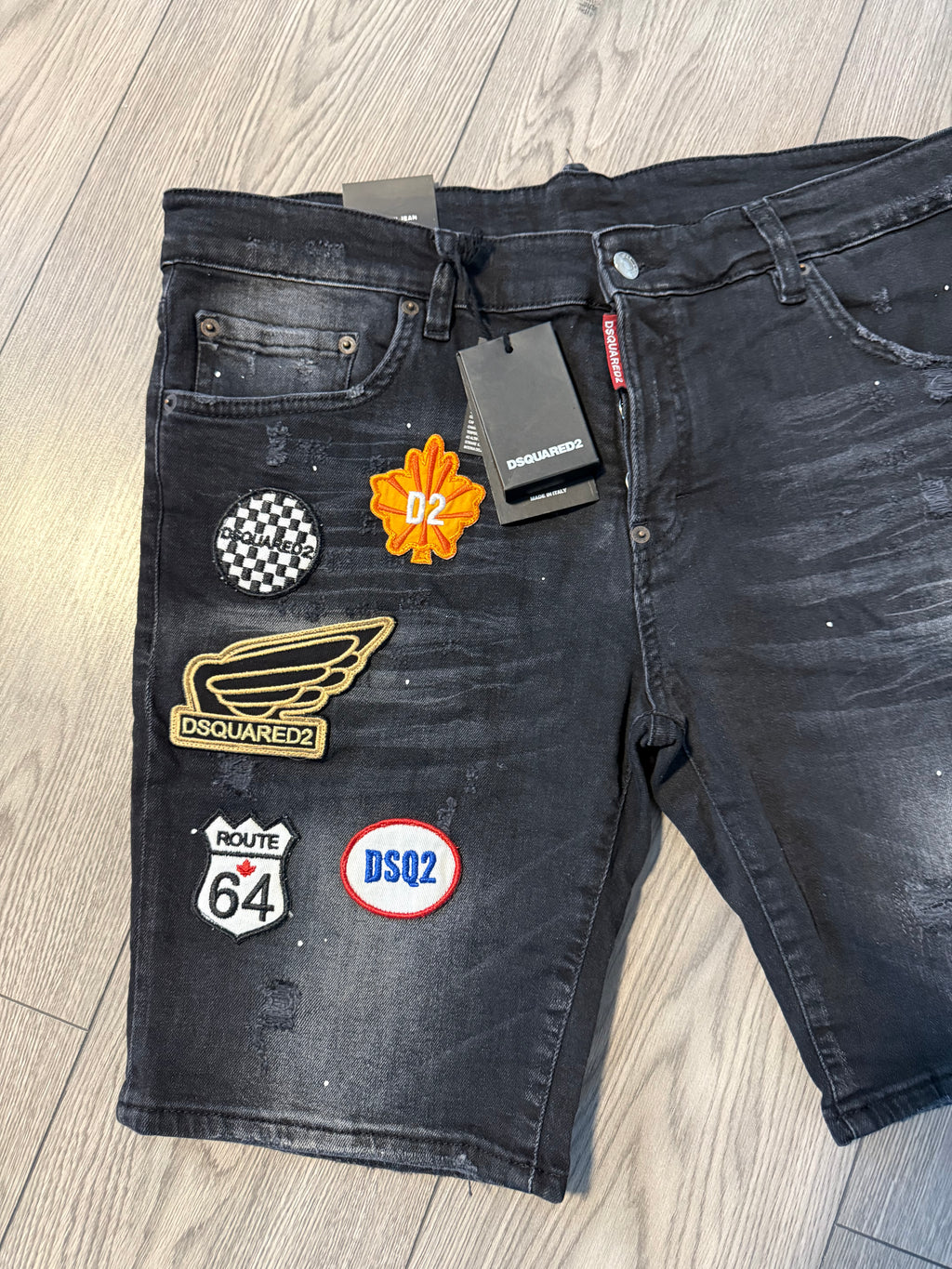Blugi scurti Dsq2