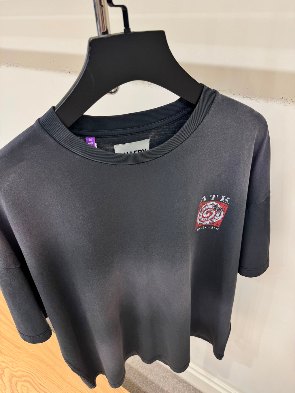 Tricou Gallery D