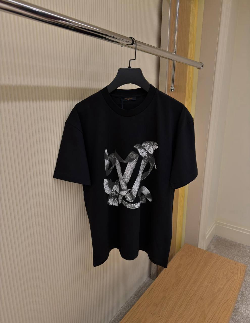 Tricou Lv