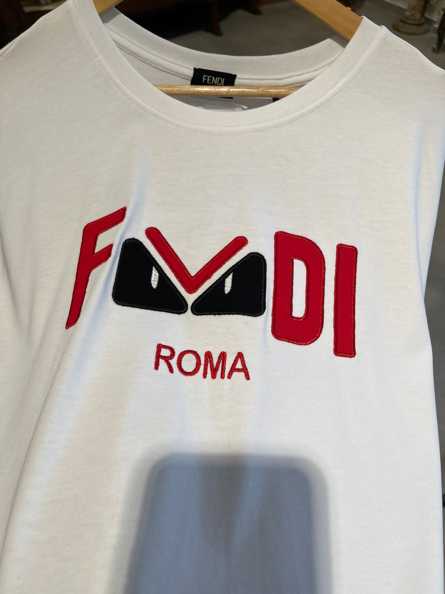 Tricou F€ndi